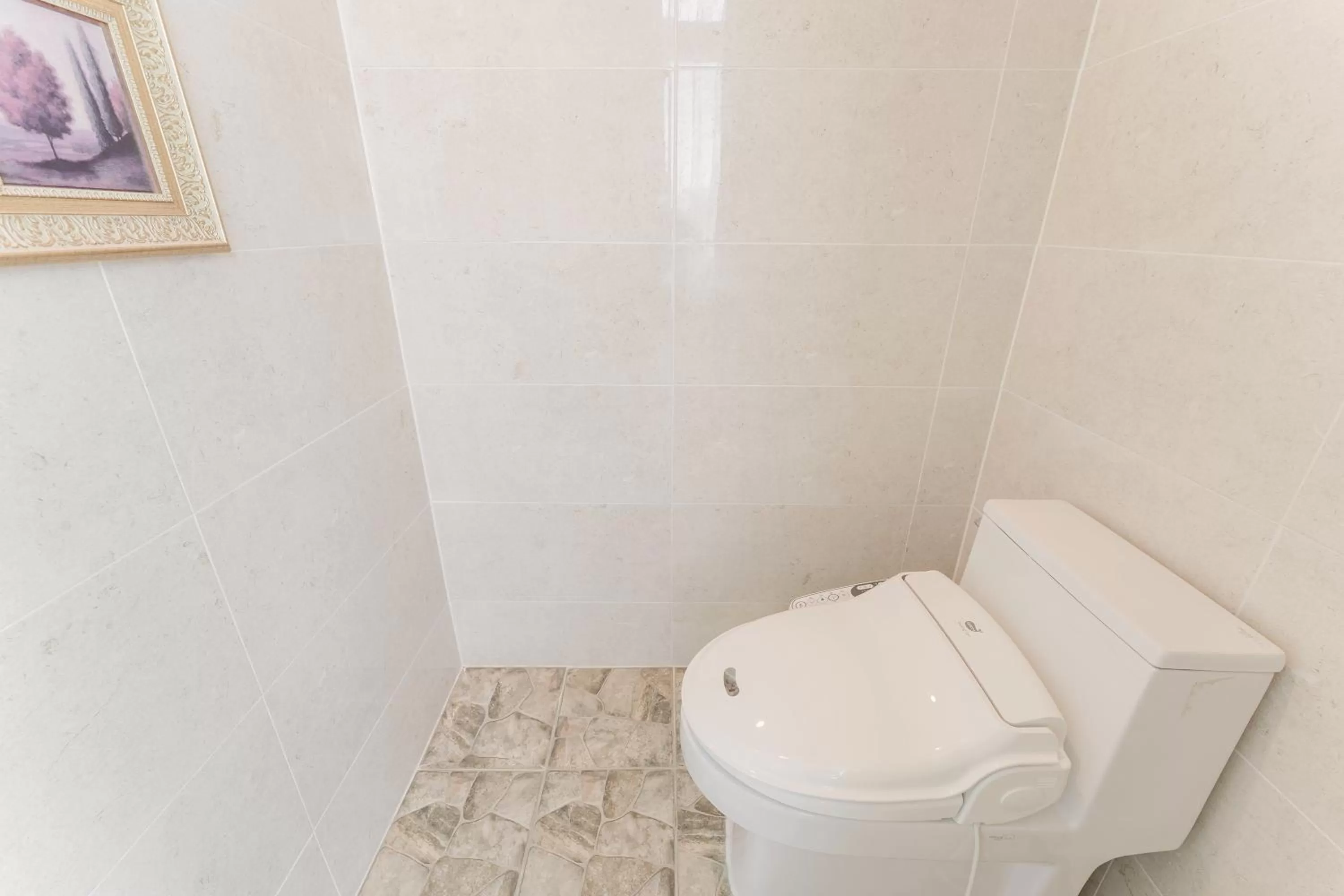 Toilet in Central Park Hotel Busan