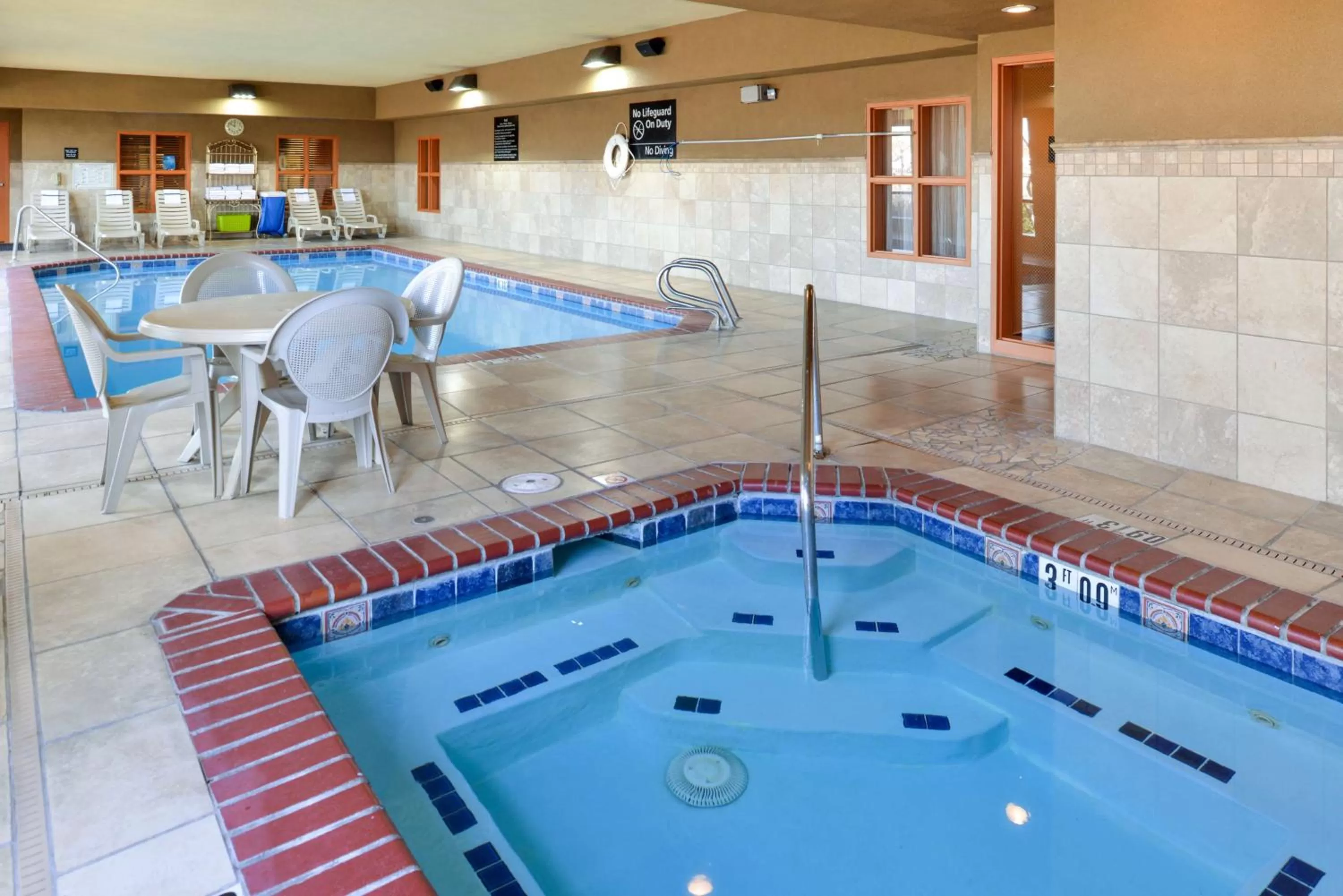 Pool view in Hampton Inn & Suites - Coors Road