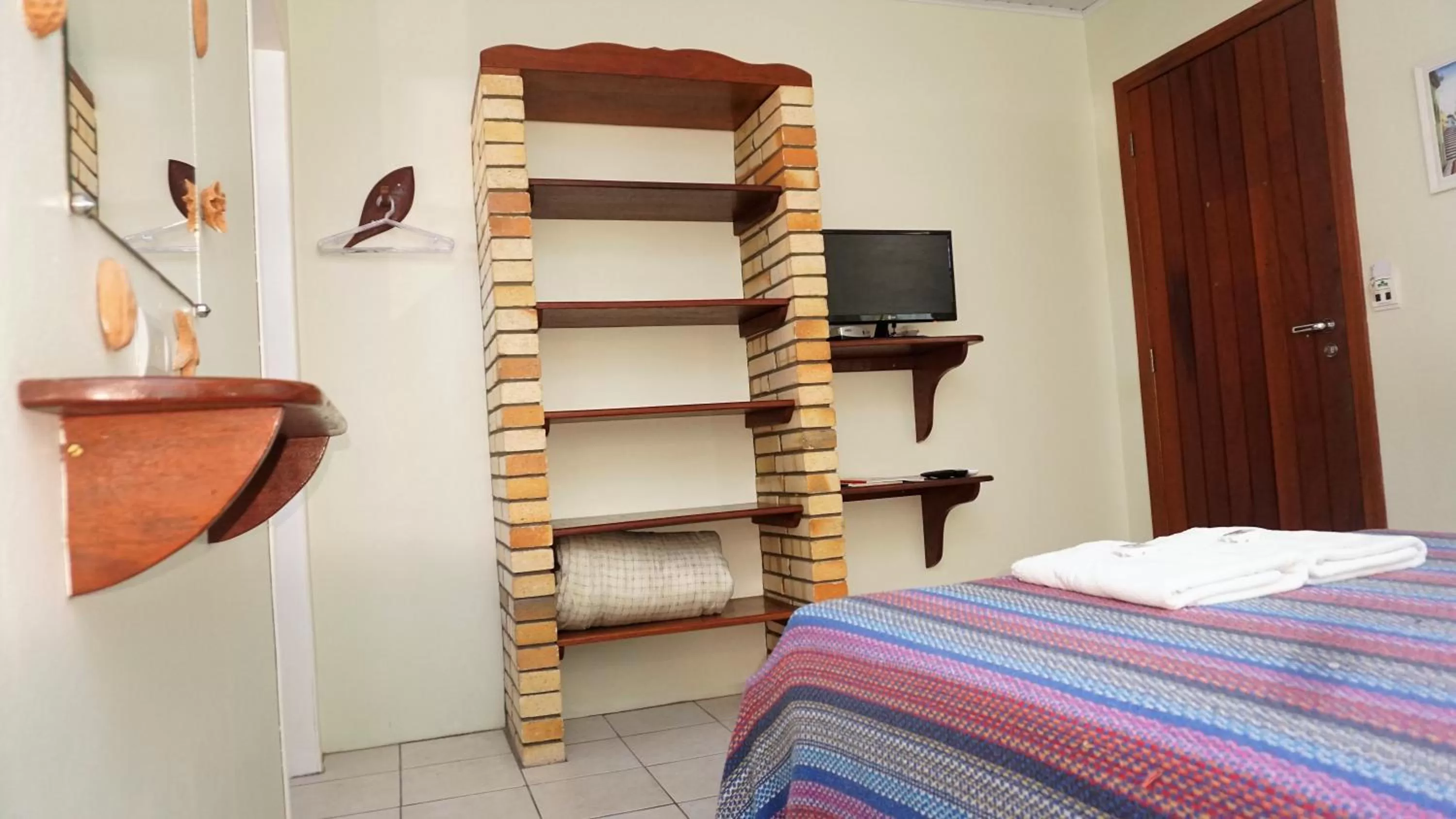 Photo of the whole room, Bed in Pousada Barratur