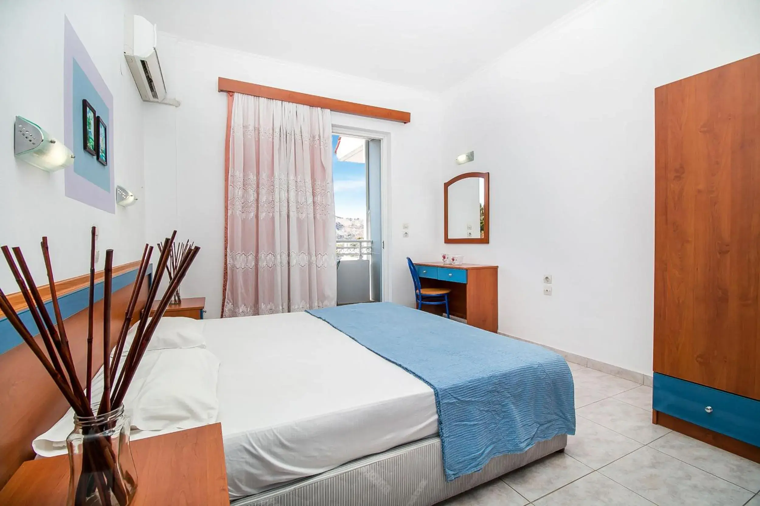 Standard Double or Twin Room in Ano Kampos Hotel Standard Double or Twin Room in Ano Kampos Hotel