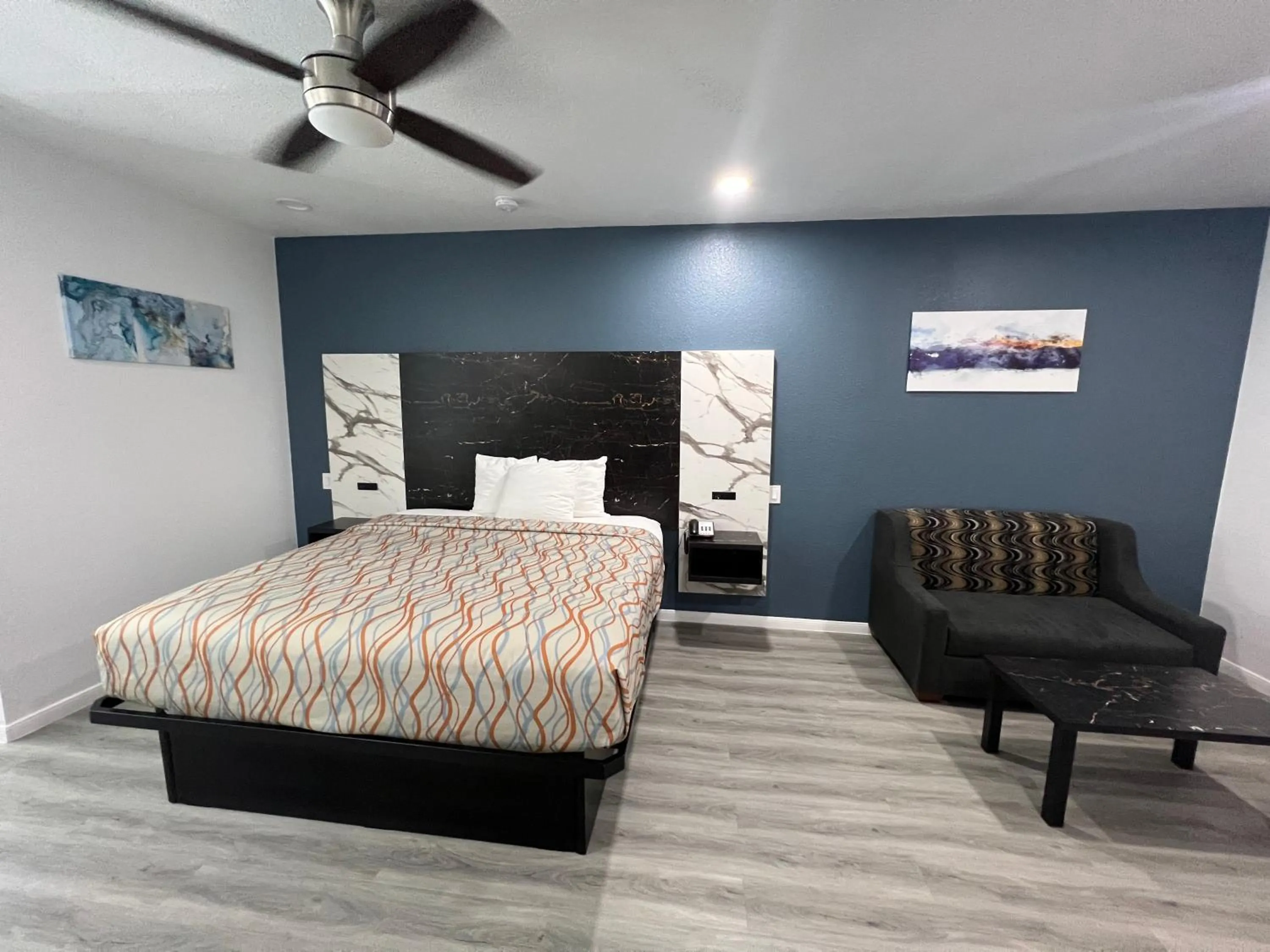 Bedroom, Bed in Grand Villa Inn Galleria