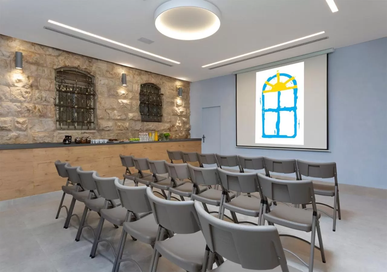 Banquet/Function facilities in The Little House In Bakah