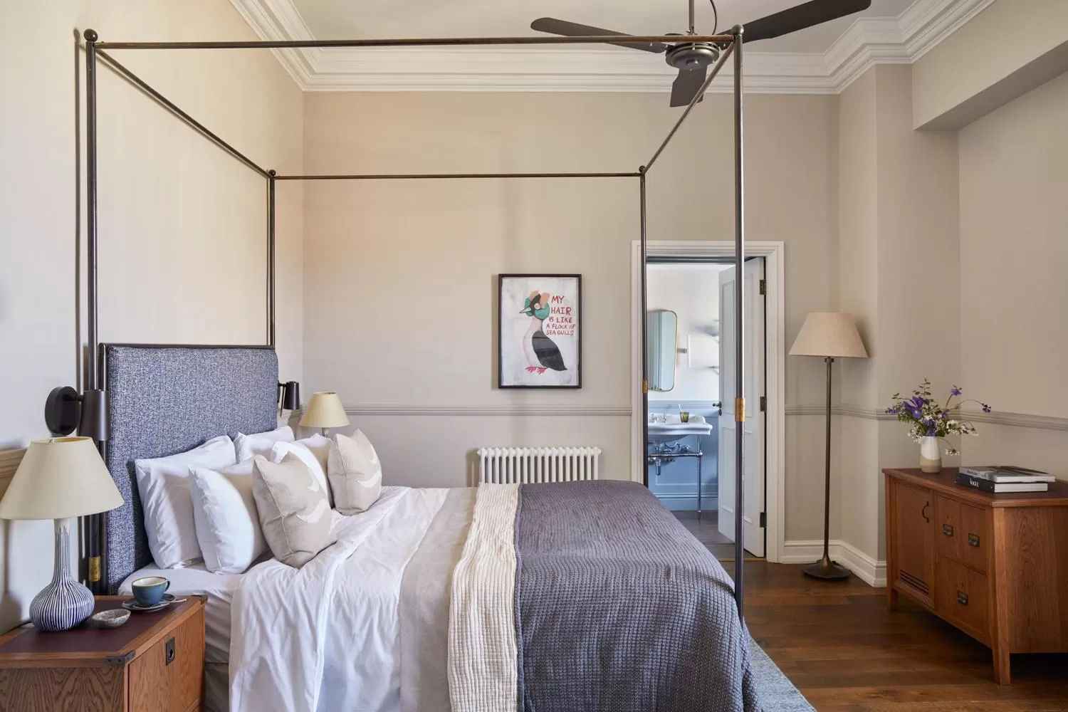 Bedroom, Bed in Moonfleet Manor Hotel