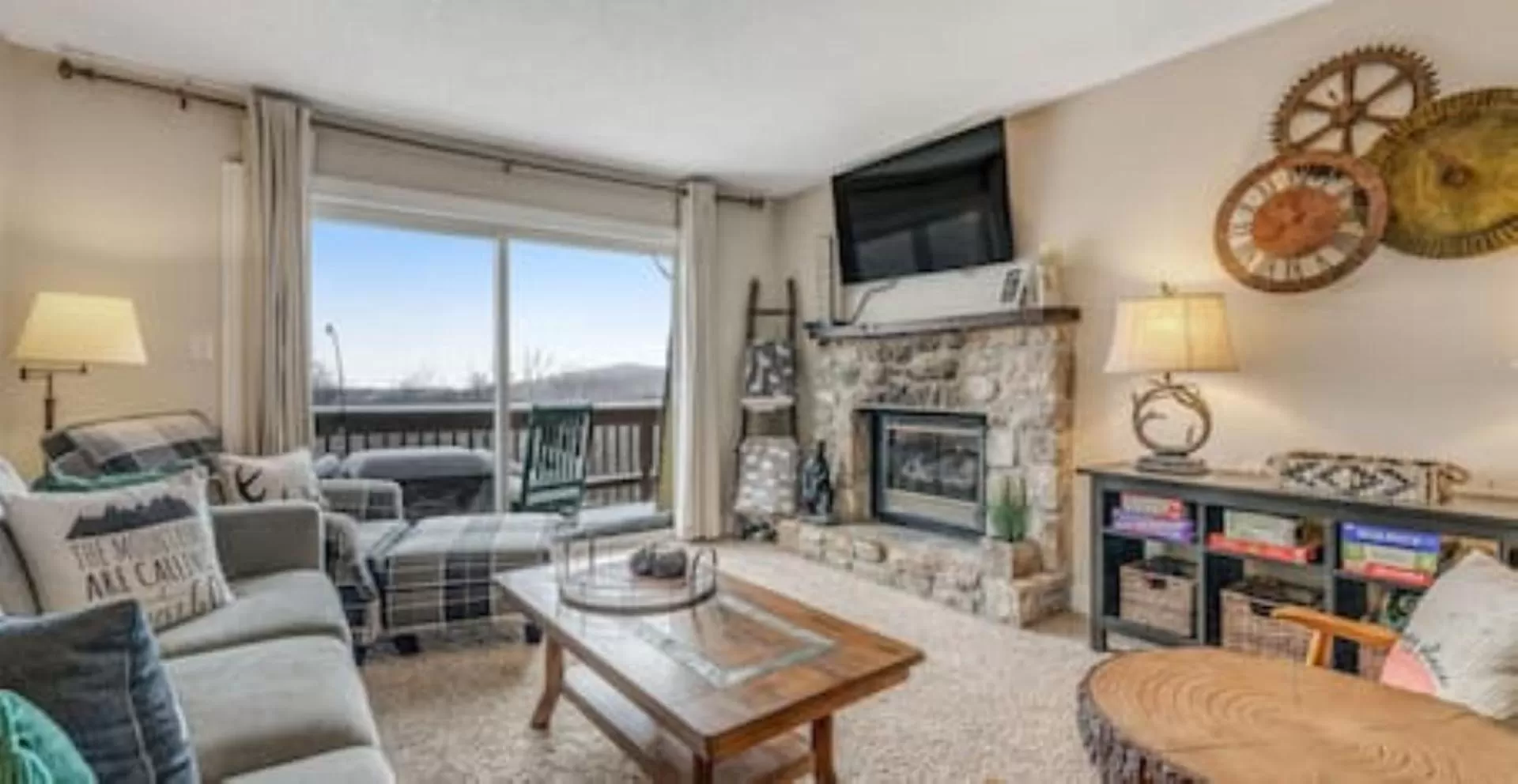 Living room, Seating Area in Cedar Village Condominiums