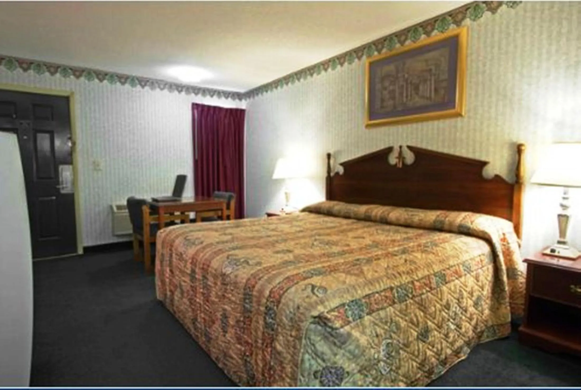 Bed in Americas Best Value Inn Anderson SC