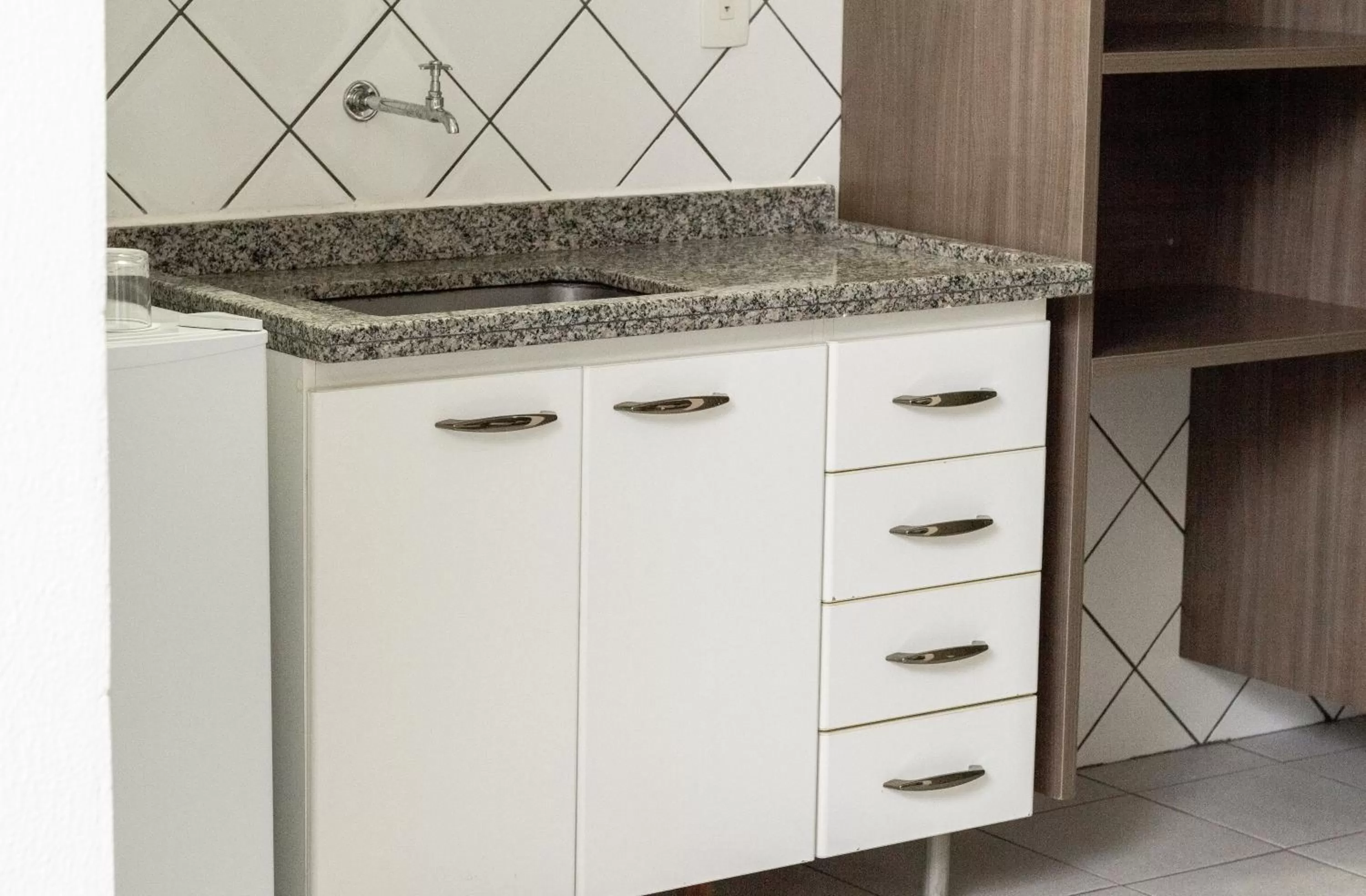 Kitchen or kitchenette, Kitchen/Kitchenette in Astor Hotel