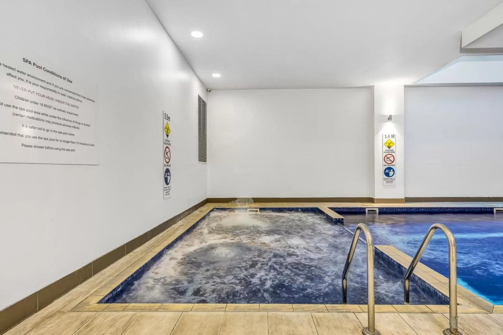 Swimming pool in Pegasus Apart-Hotel