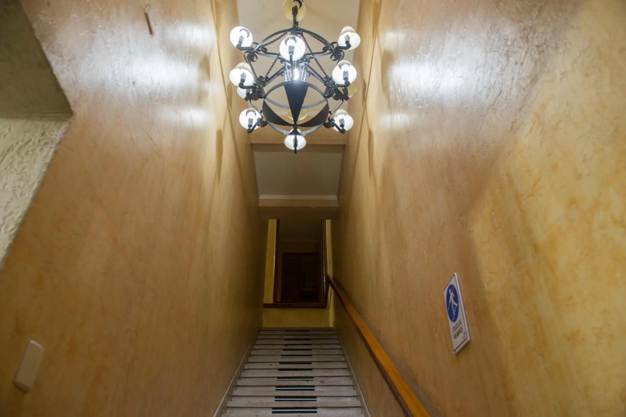 Area and facilities, Bunk Bed in Hotel Dikran