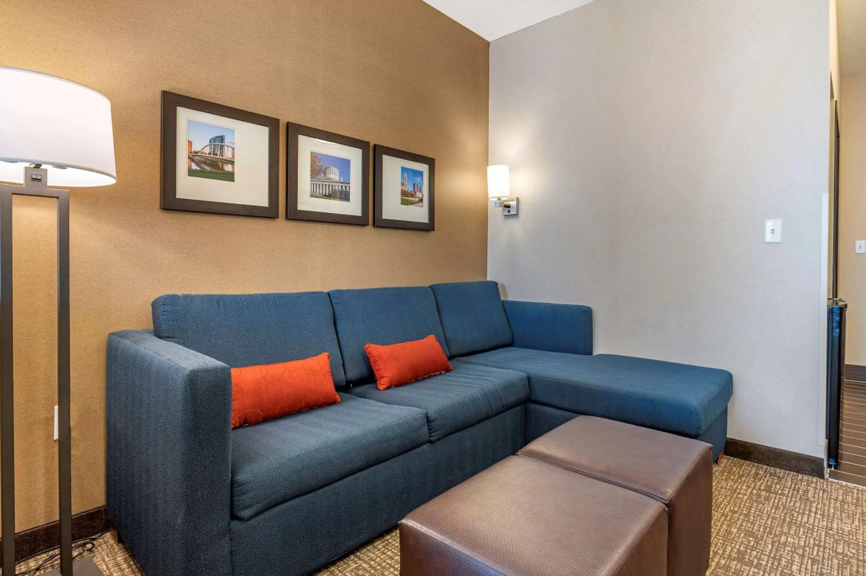 Photo of the whole room in Comfort Suites Columbus Airport