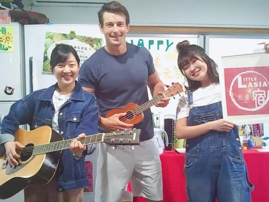 Communal lounge/ TV room in Fukuoka Guesthouse Little Asia Kokura