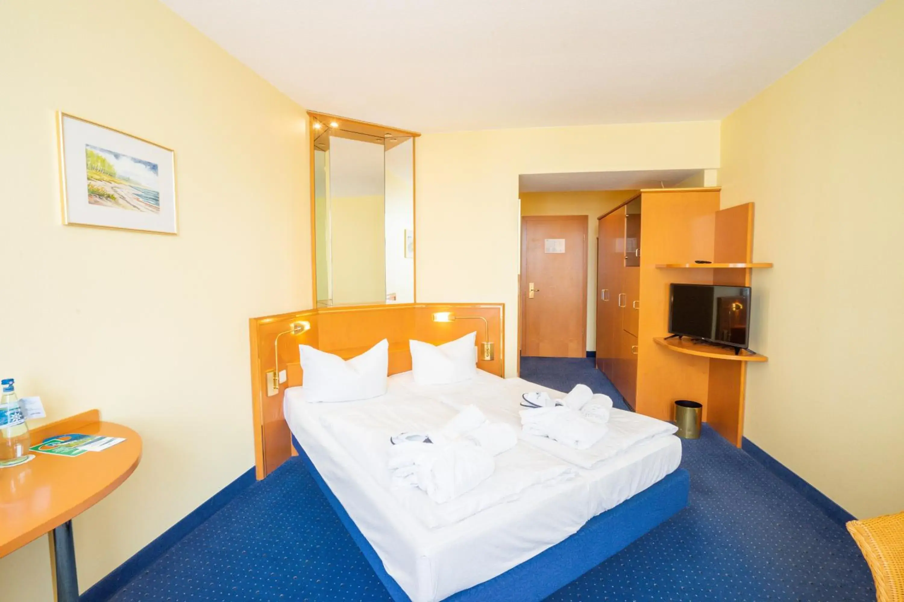 Double Room with Balcony and Sea View in Arkona Strandhotel Double Room with Balcony and Sea View in Arkona Strandhotel