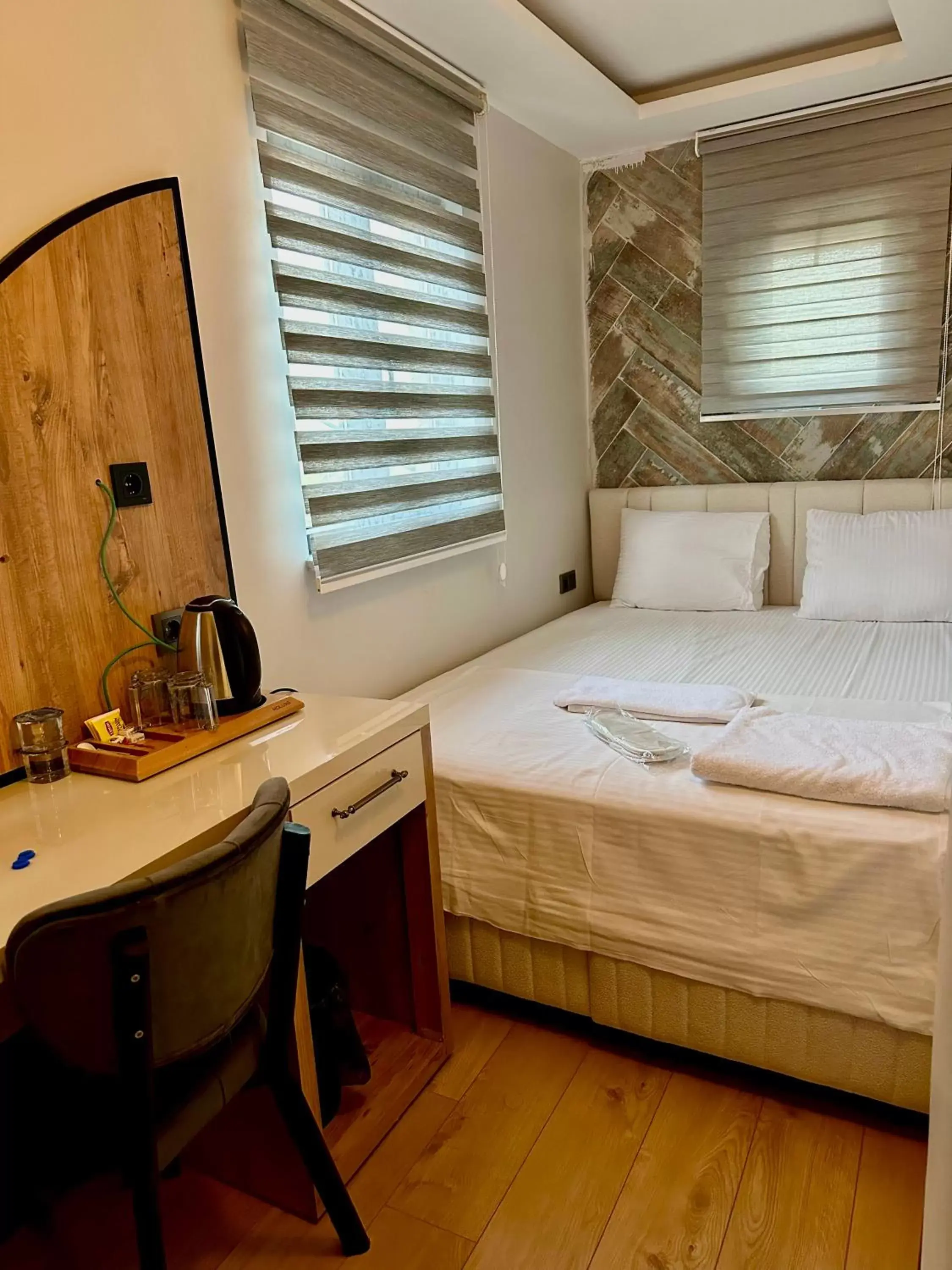 Standard Single Room in Newalla Hotel Old City Standard Single Room in Newalla Hotel Old City