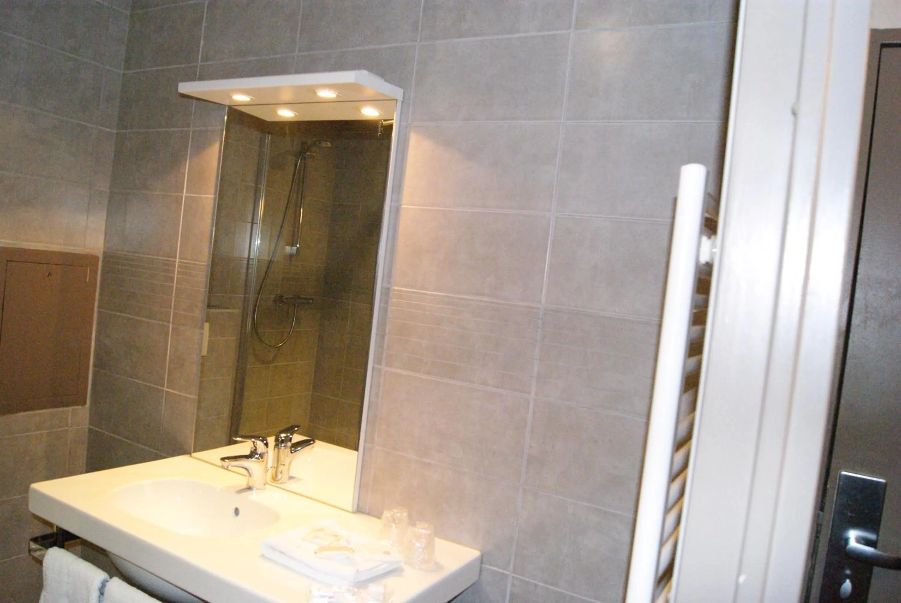 Twin Room in Hôtel 1er Consul Rouen