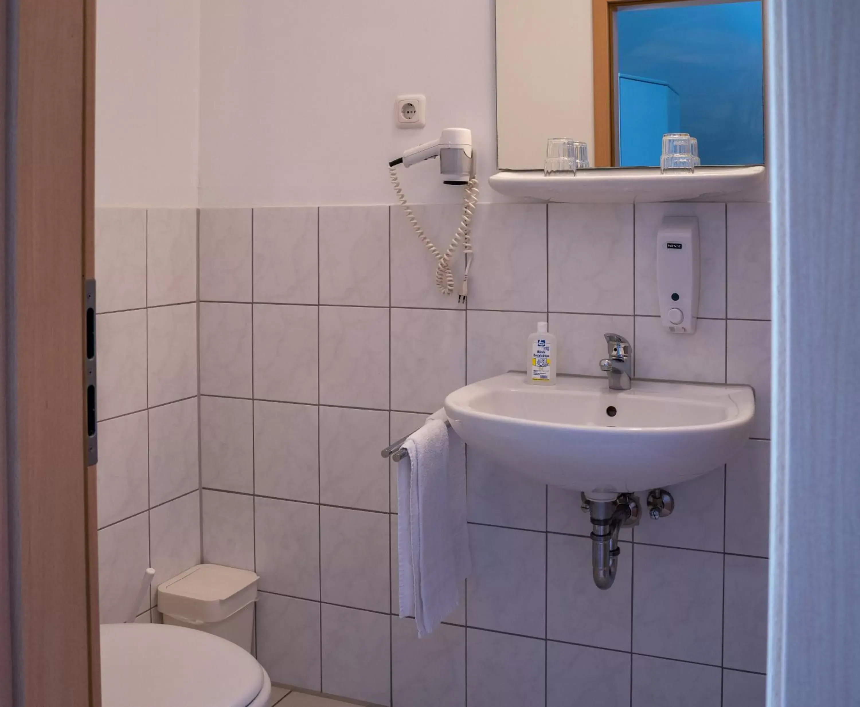 Double Room in Hotel Garni FairSchlafen Double Room in Hotel Garni FairSchlafen