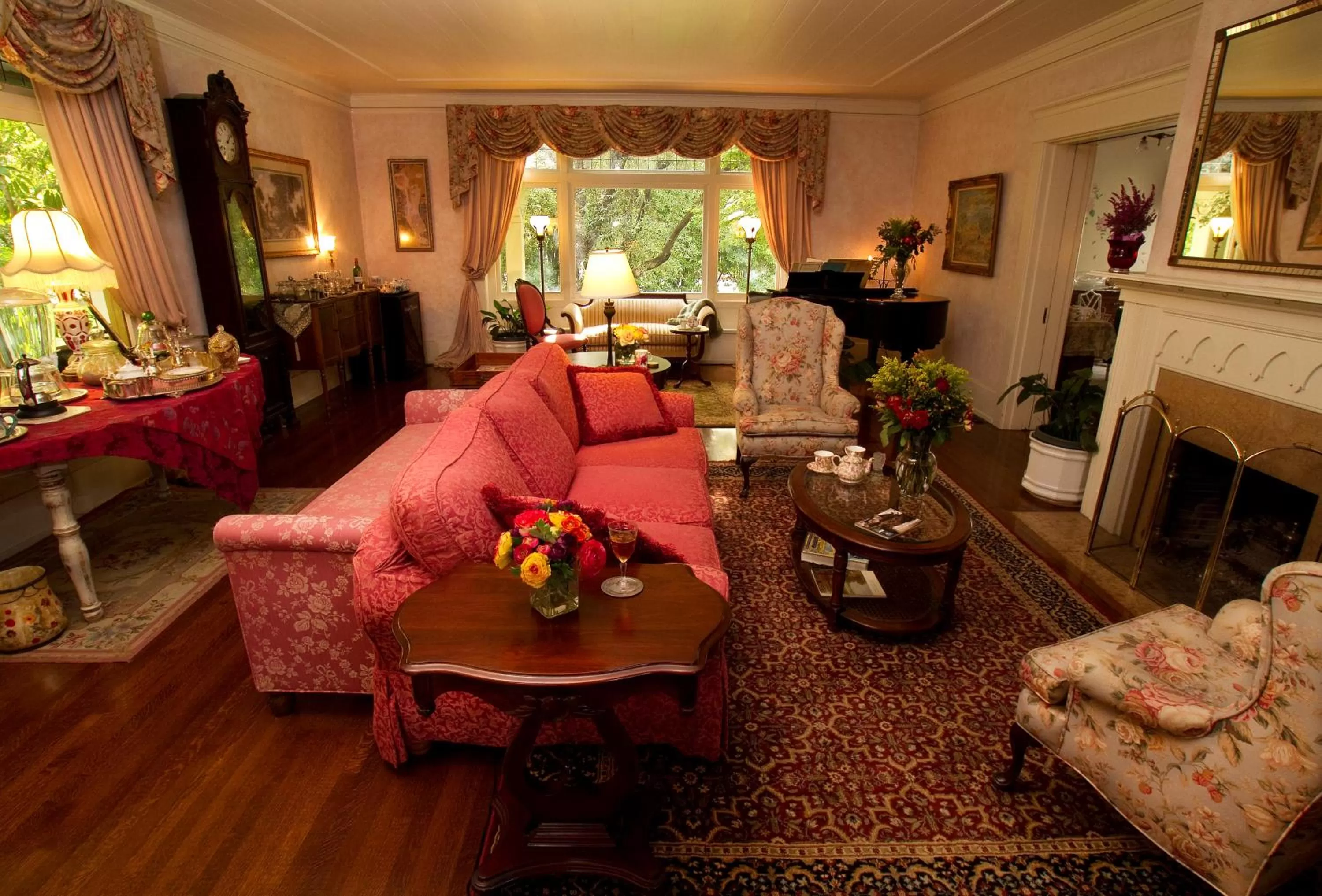 Living room, Seating Area in The Bissell House Bed & Breakfast
