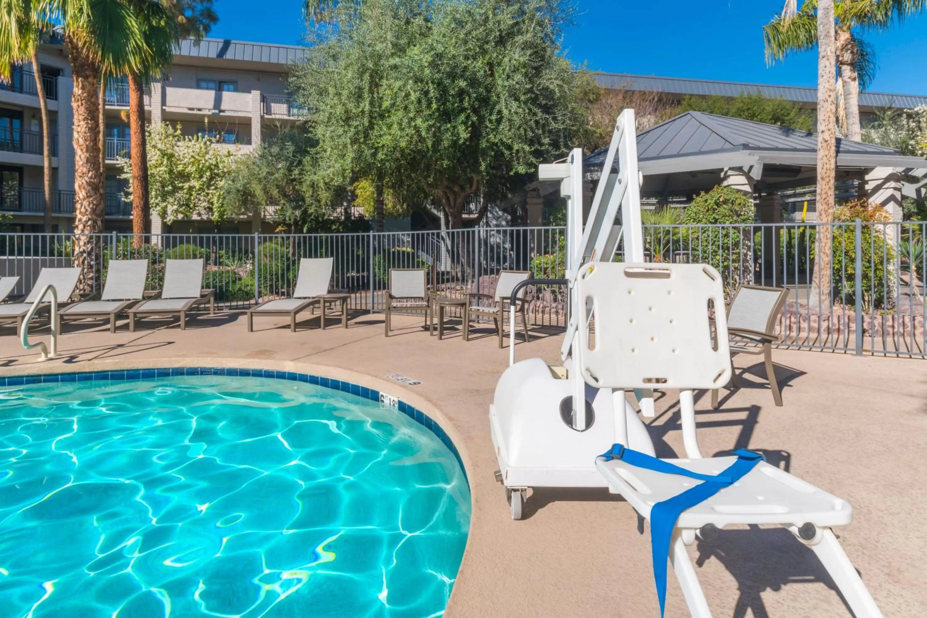 Property building in Holiday Inn and Suites Phoenix Airport North by IHG