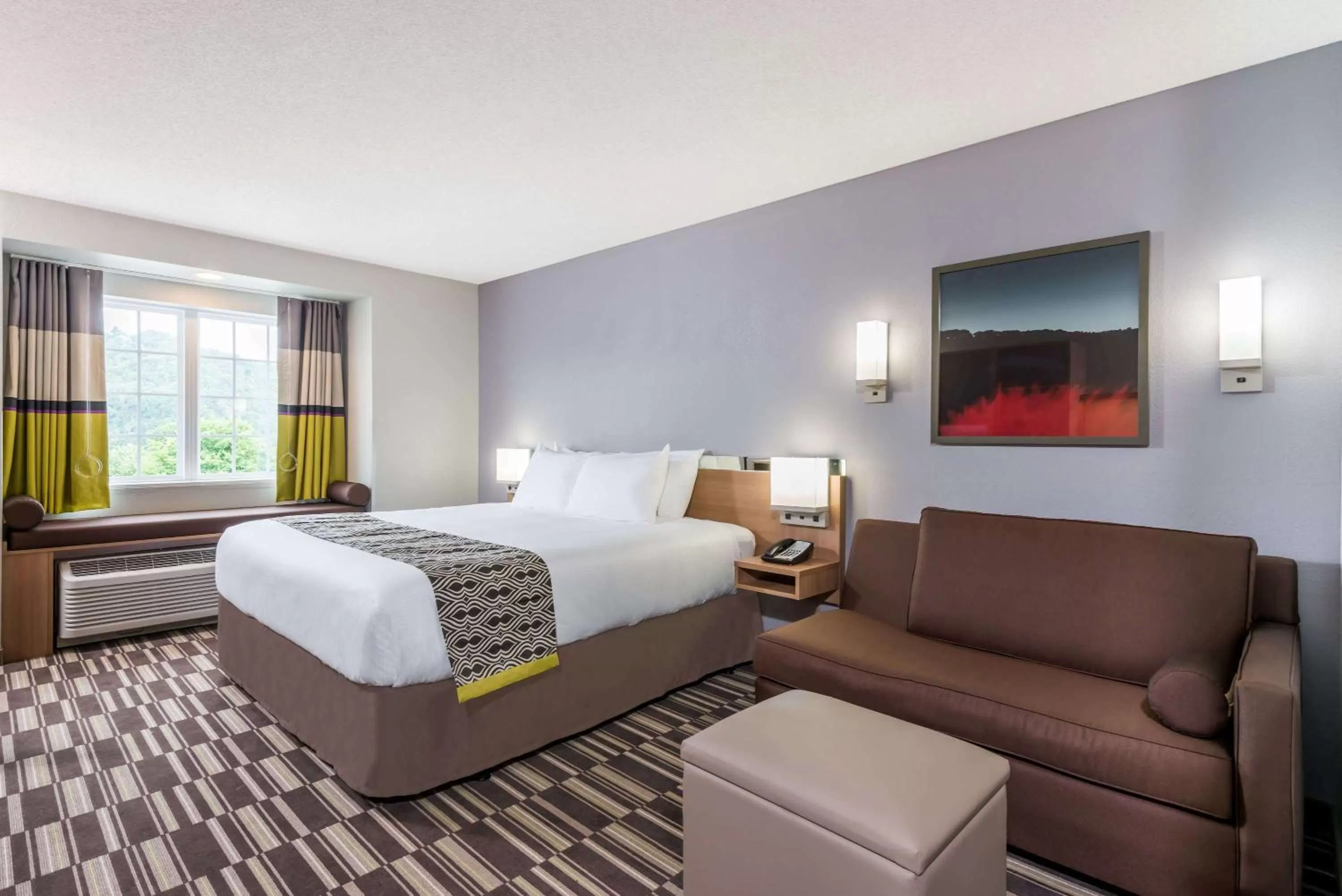 Photo of the whole room, Bed in Microtel Inn & Suites by Wyndham New Martinsville