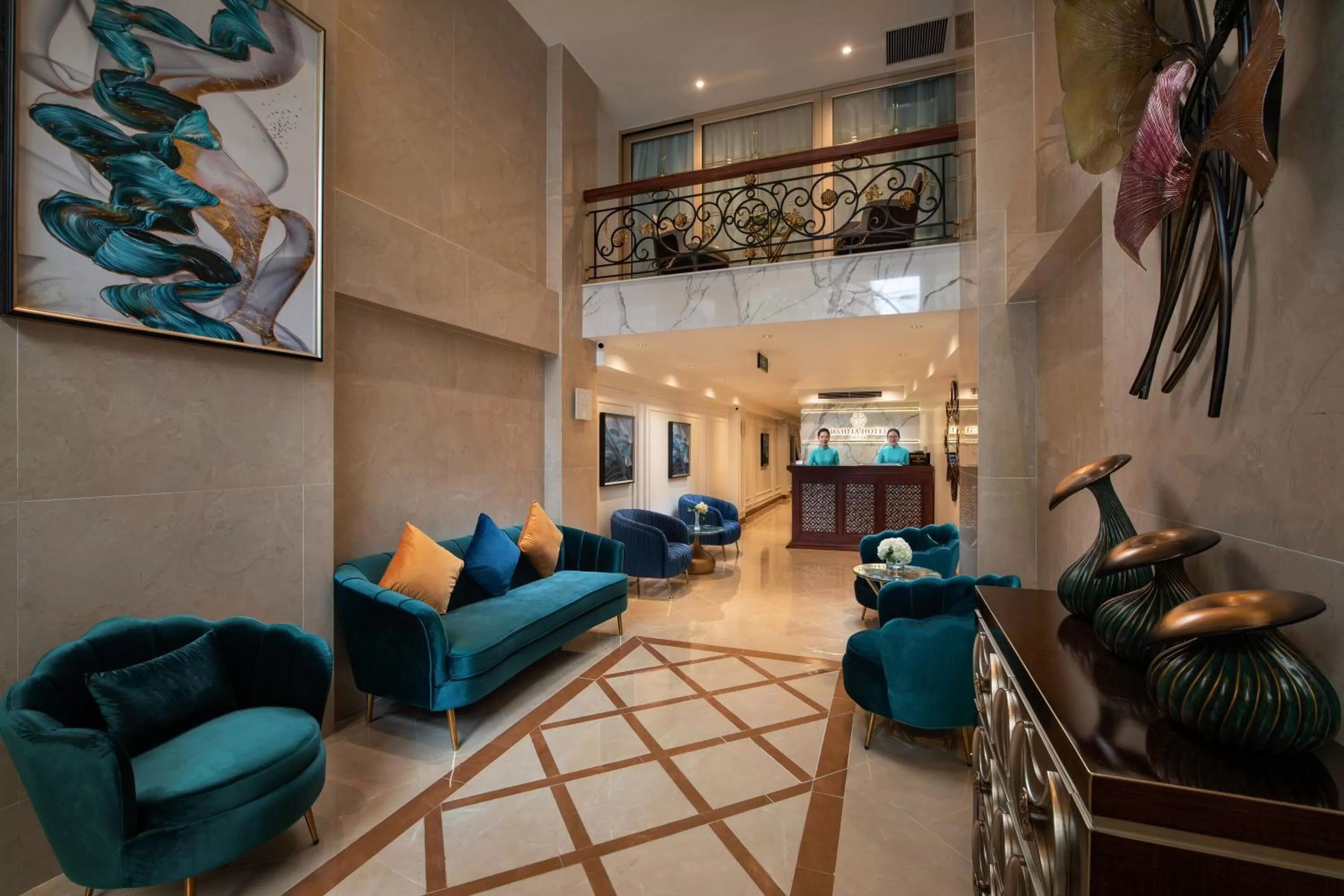 Seating area in Hanoi Fiesta Central Hotel and Spa