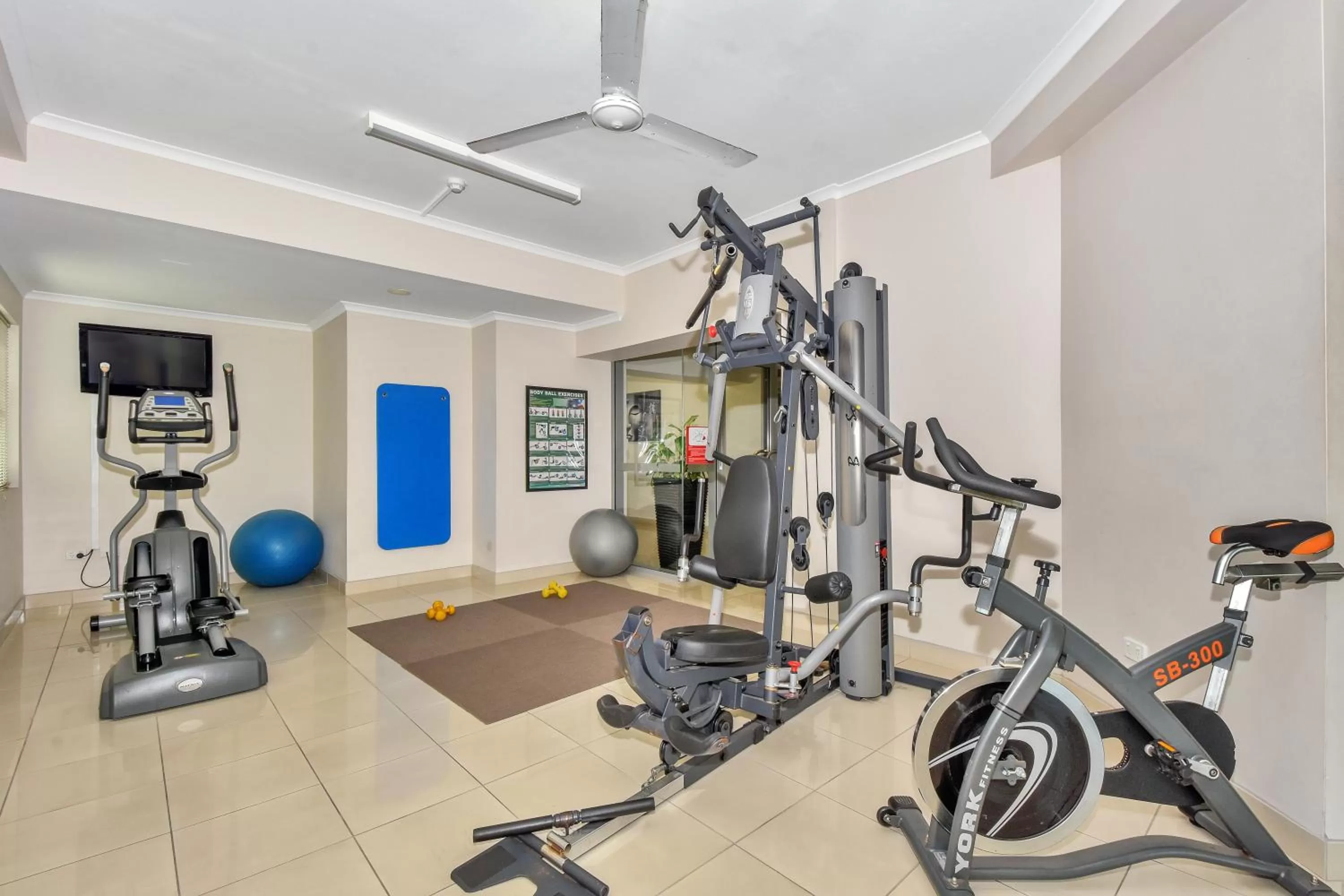 Fitness centre/facilities in Argus Apartments Darwin