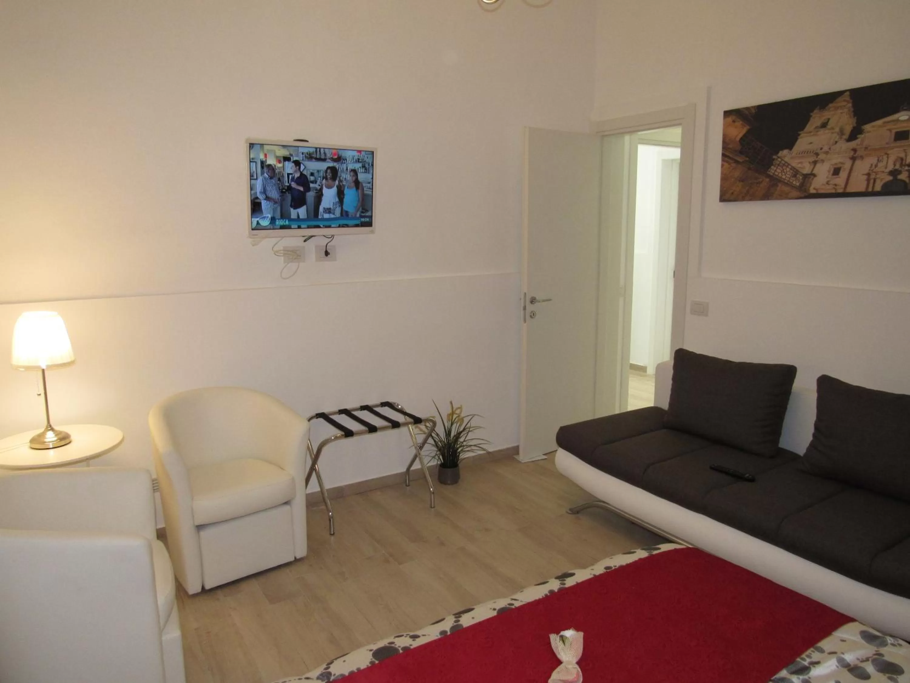 Photo of the whole room in La Voce del Violino