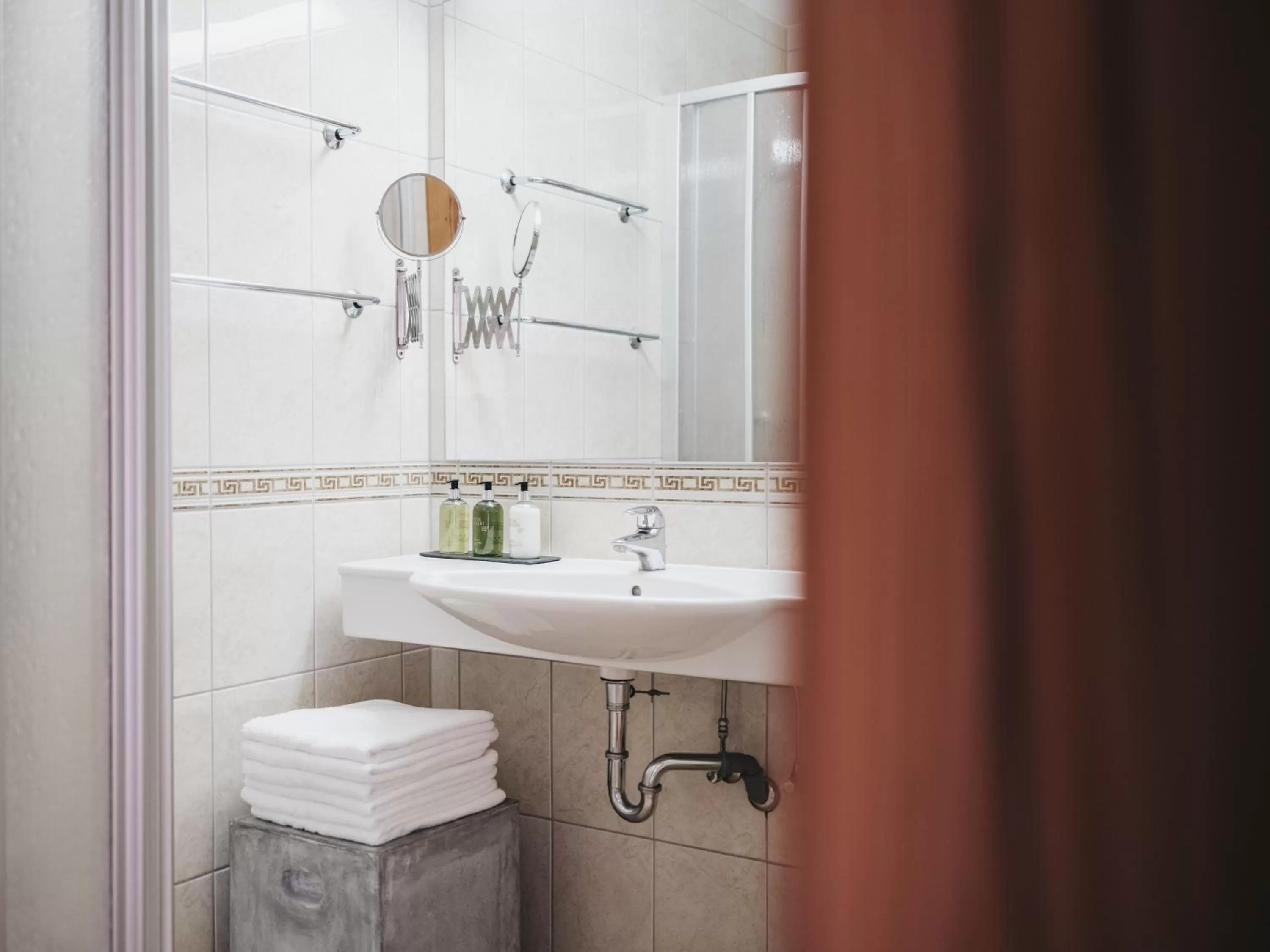 Grand Deluxe Room I in VAYA Zell am See