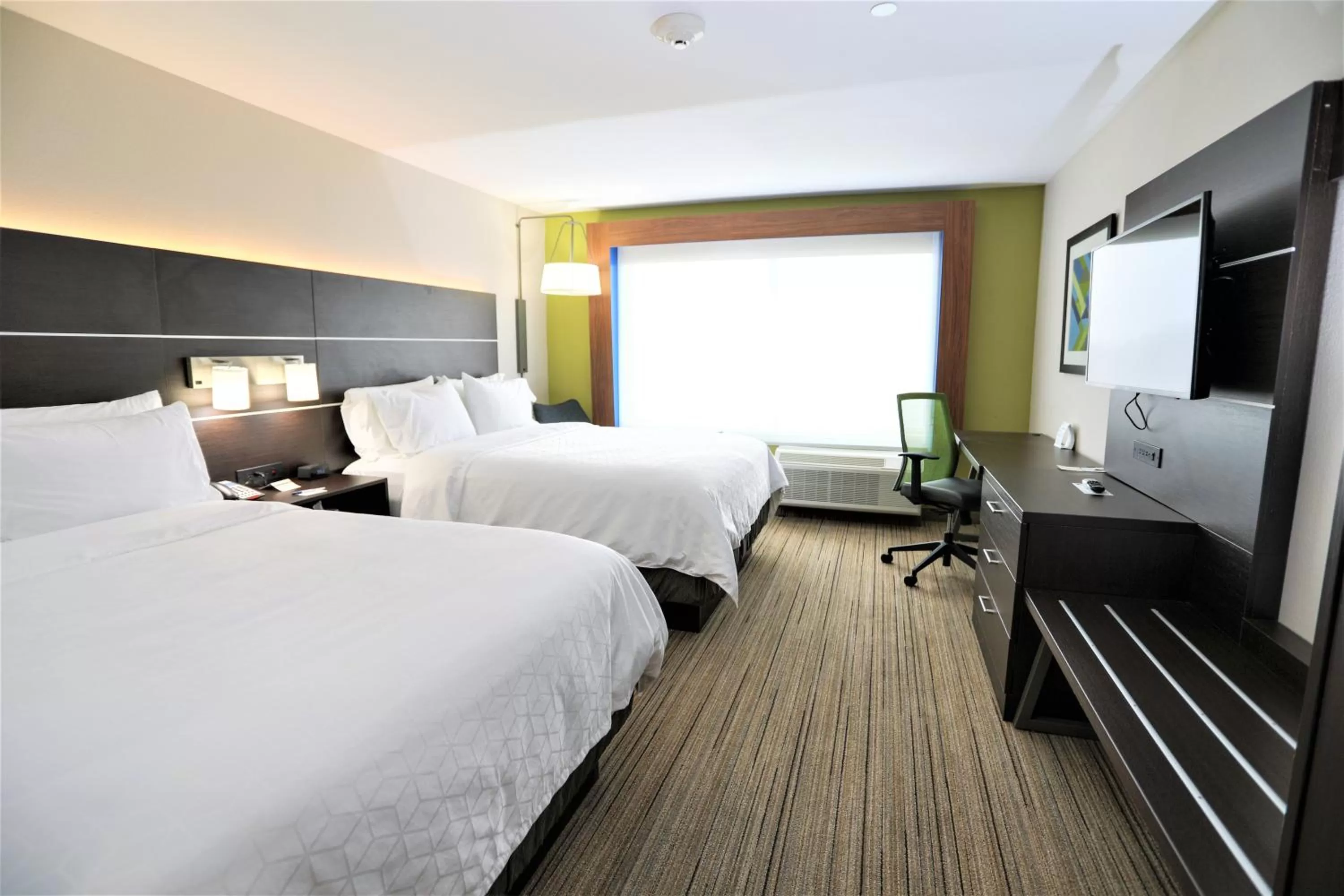 Photo of the whole room, Bed in Holiday Inn Express & Suites - Forney by IHG