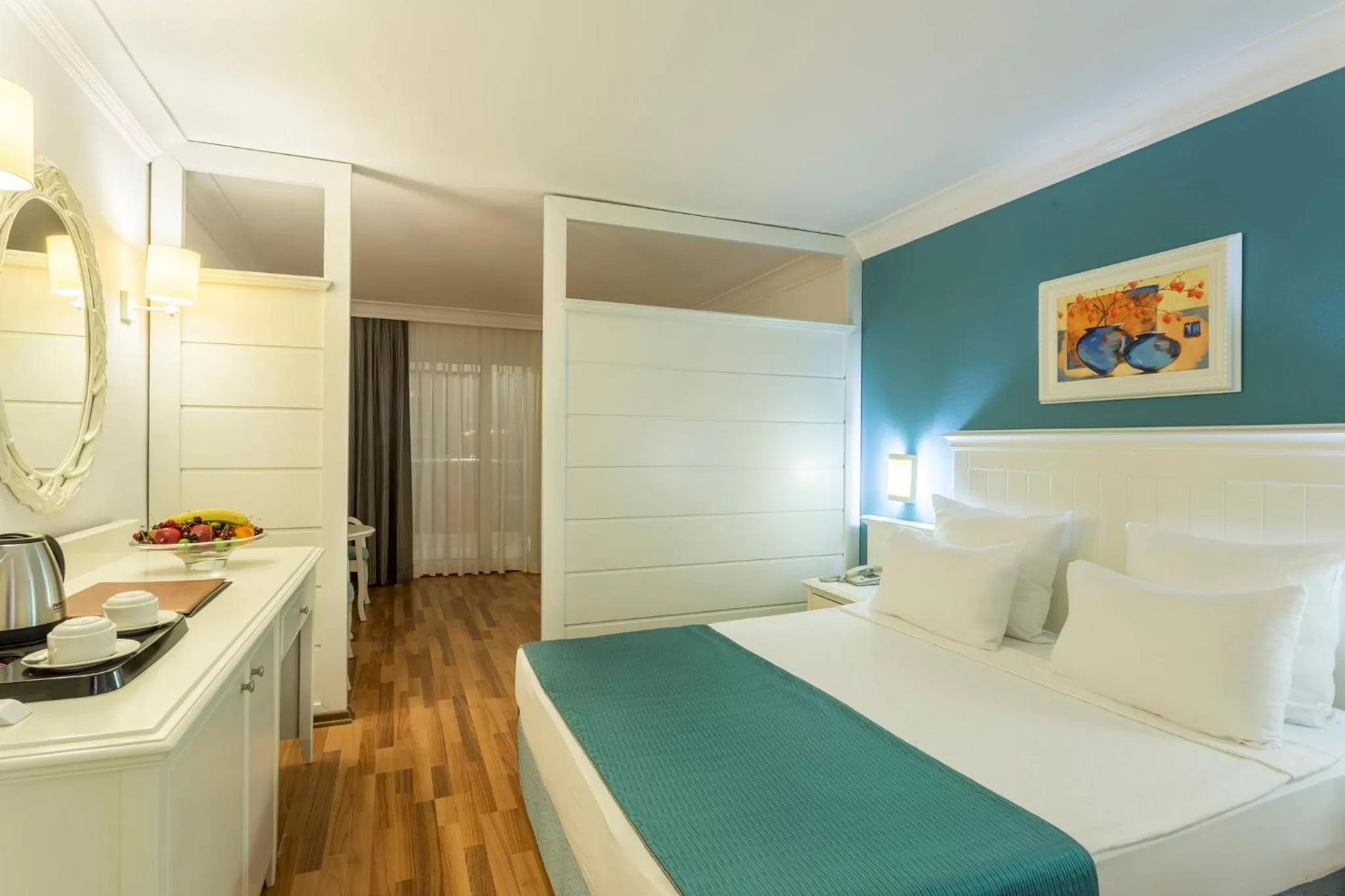 Shower, Bed in Hotel Terrace Beach Resort All Inclusive