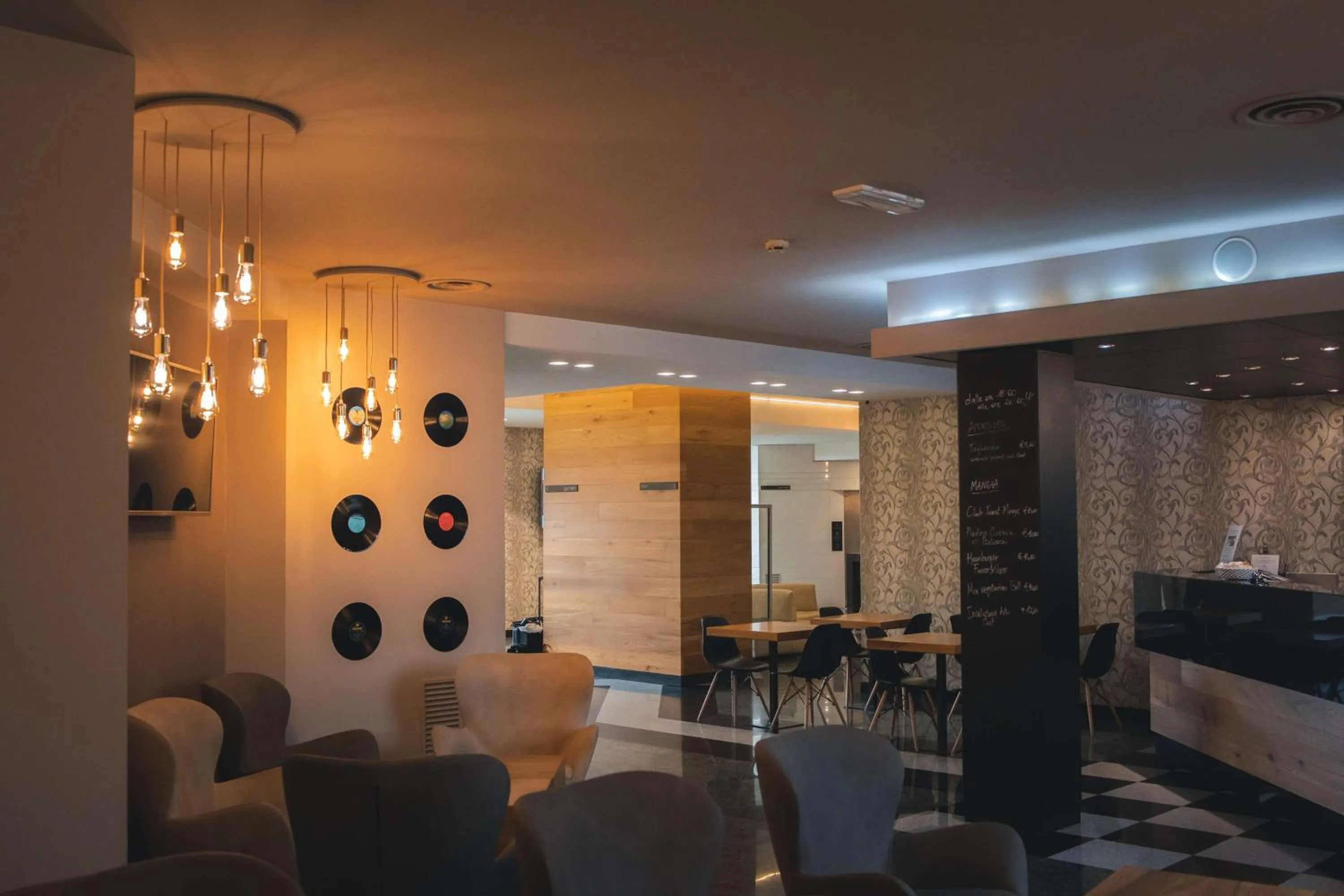 Lounge or bar in Best Western Mirage Hotel Fiera