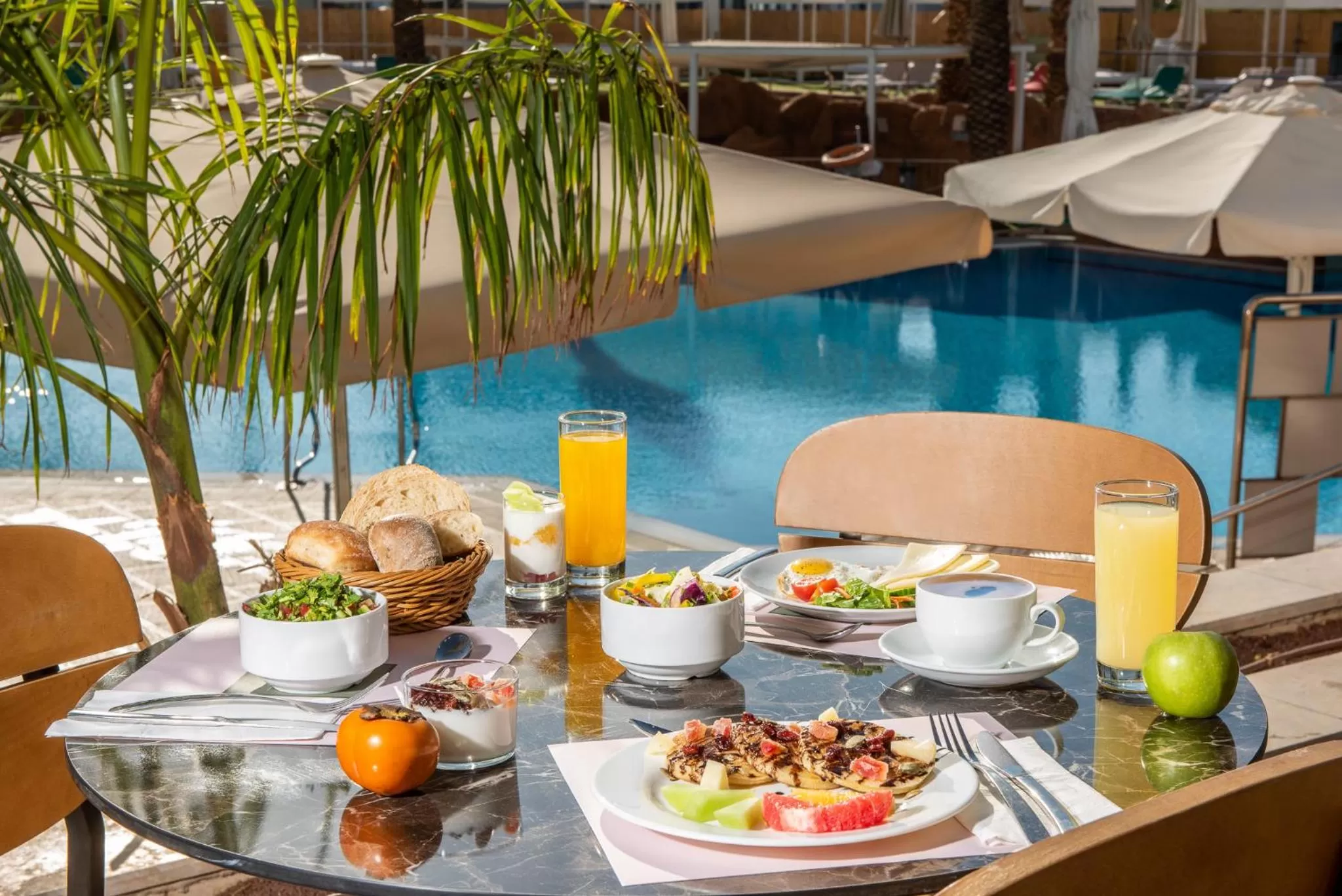 Food in Vert Hotel Eilat by AFI Hotels