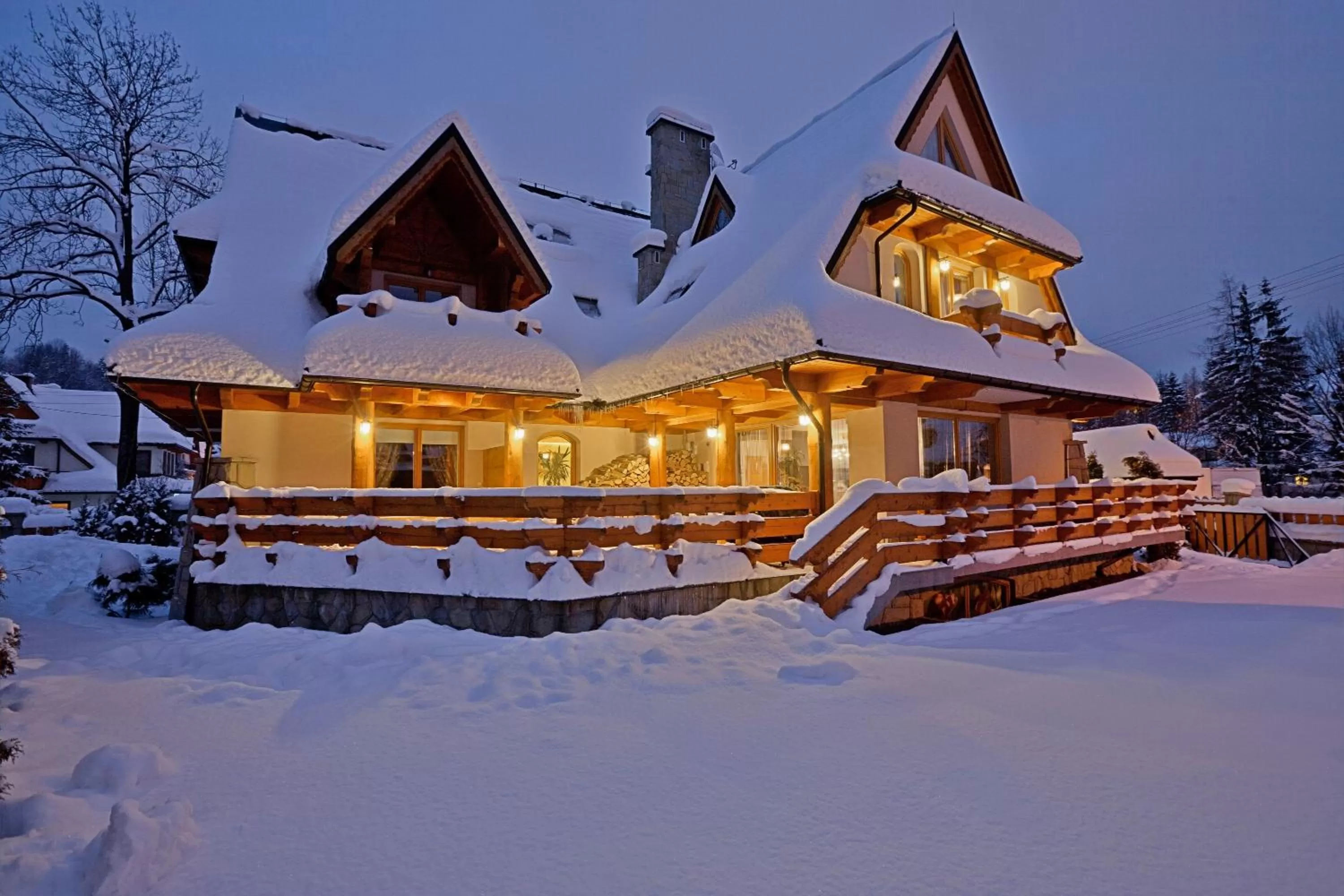 Property building in Leśny Dworek Zakopane