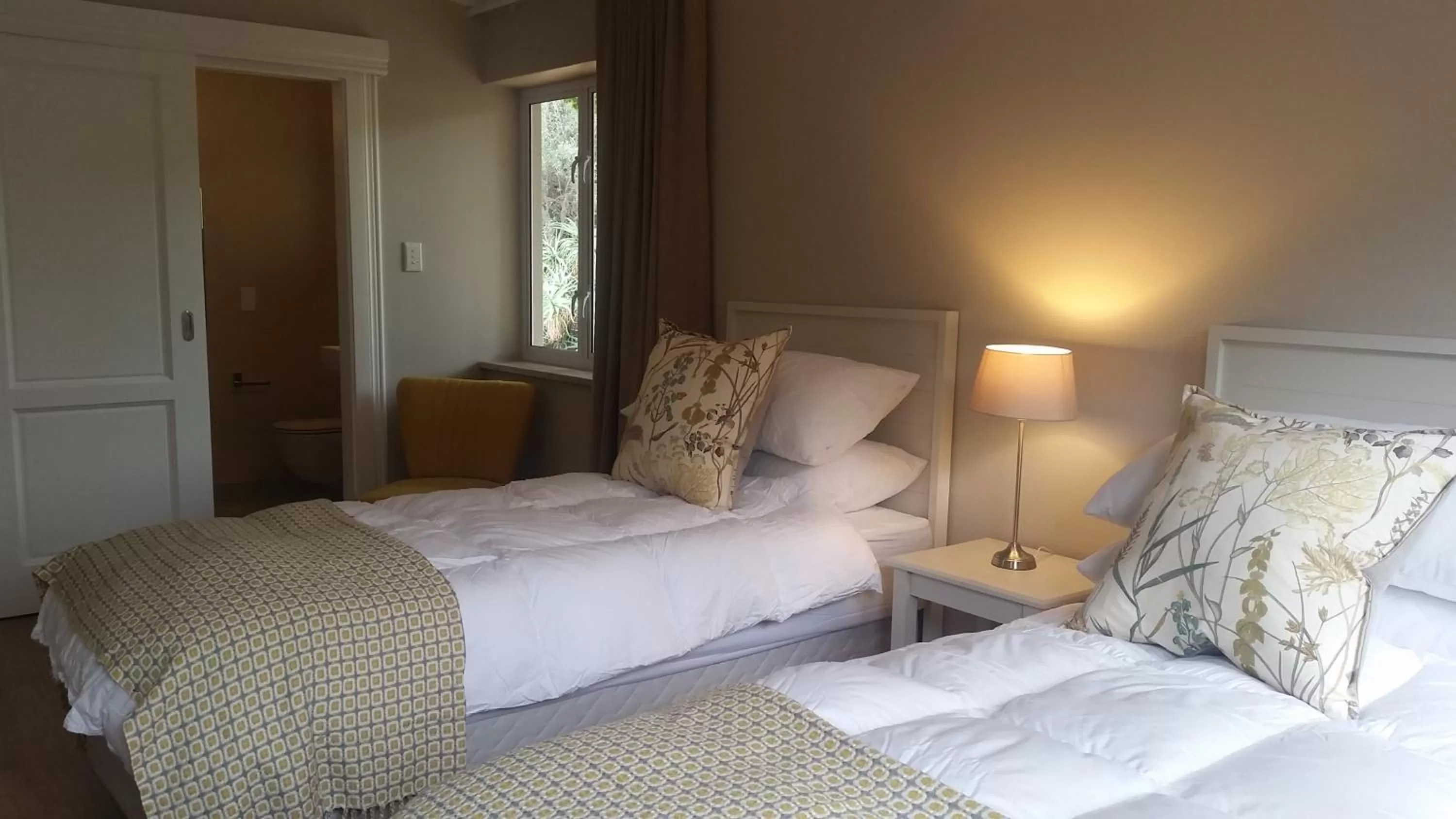 Bed in Amberhall Guesthouse