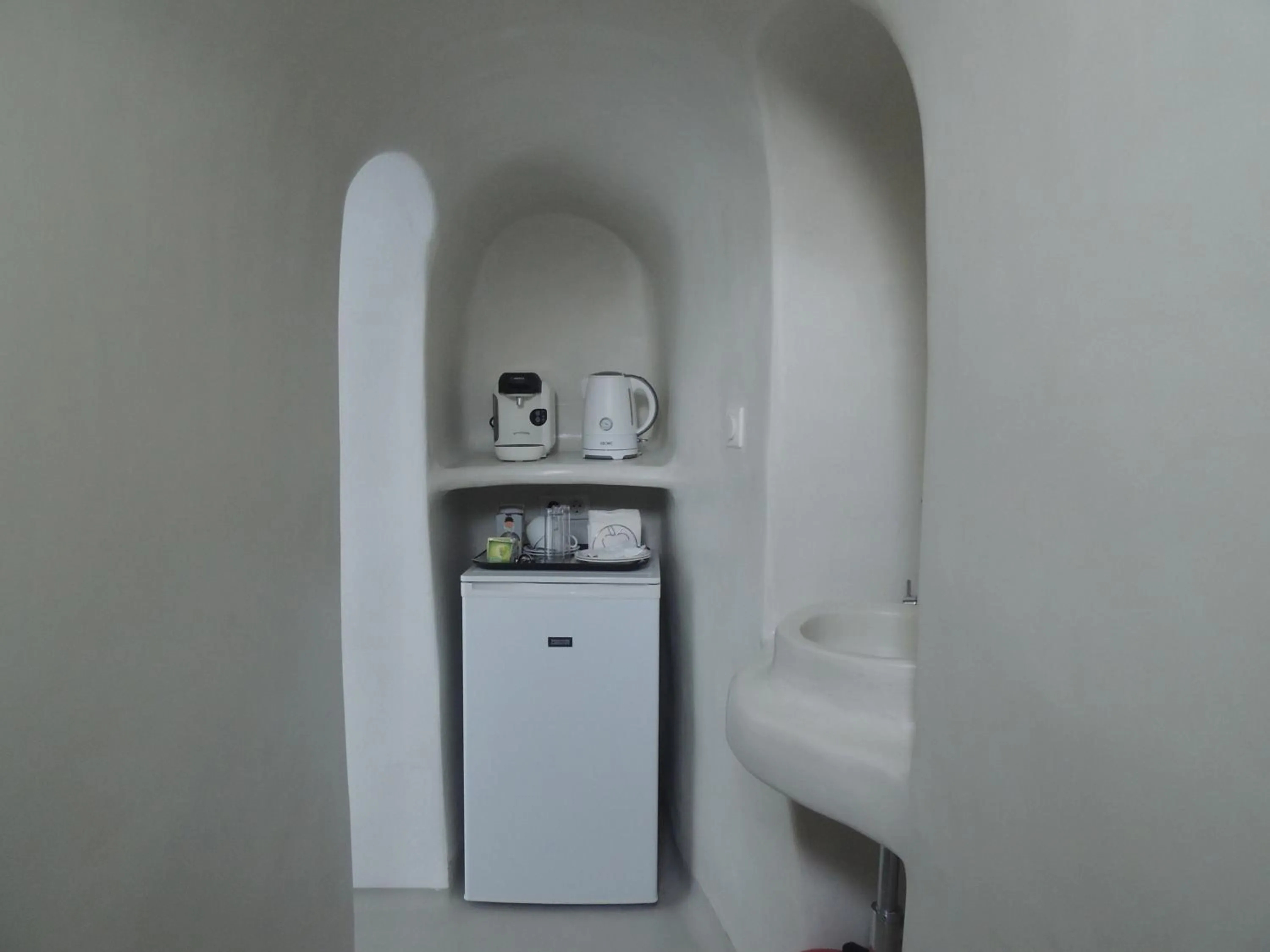 Kitchen or kitchenette in Trieris Villa & Suites