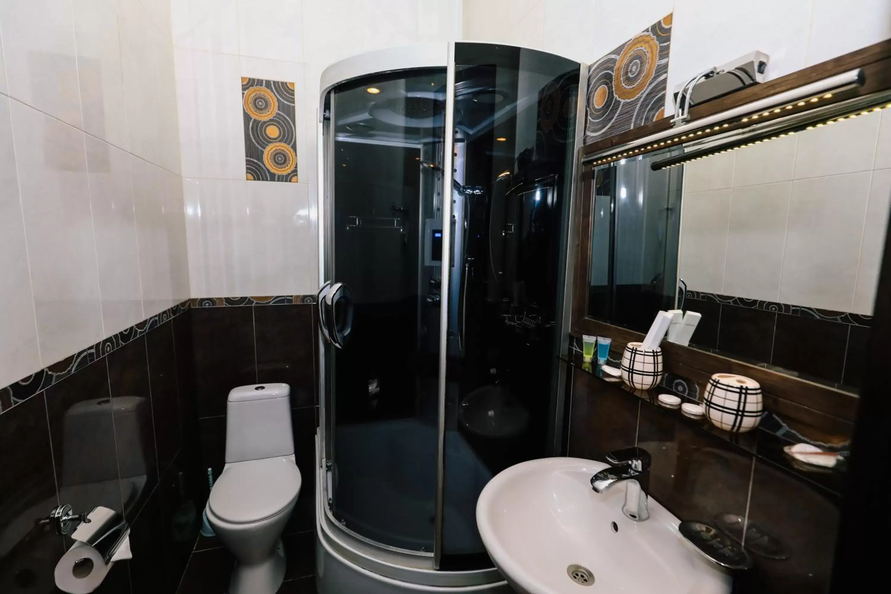 Family Room with Bath in Tamarisi Old Tbilisi Family Room with Bath in Tamarisi Old Tbilisi