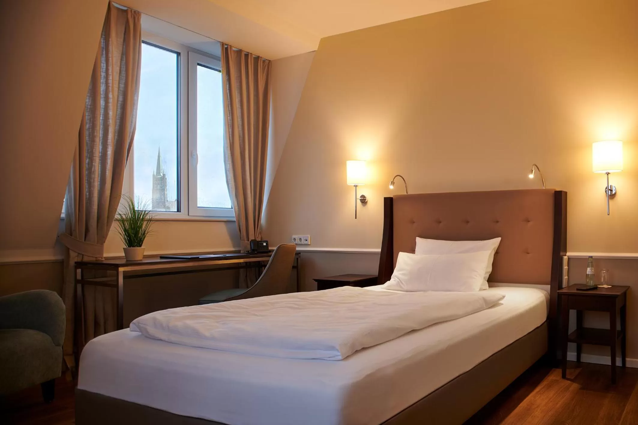 Bed in Hotel am Delft