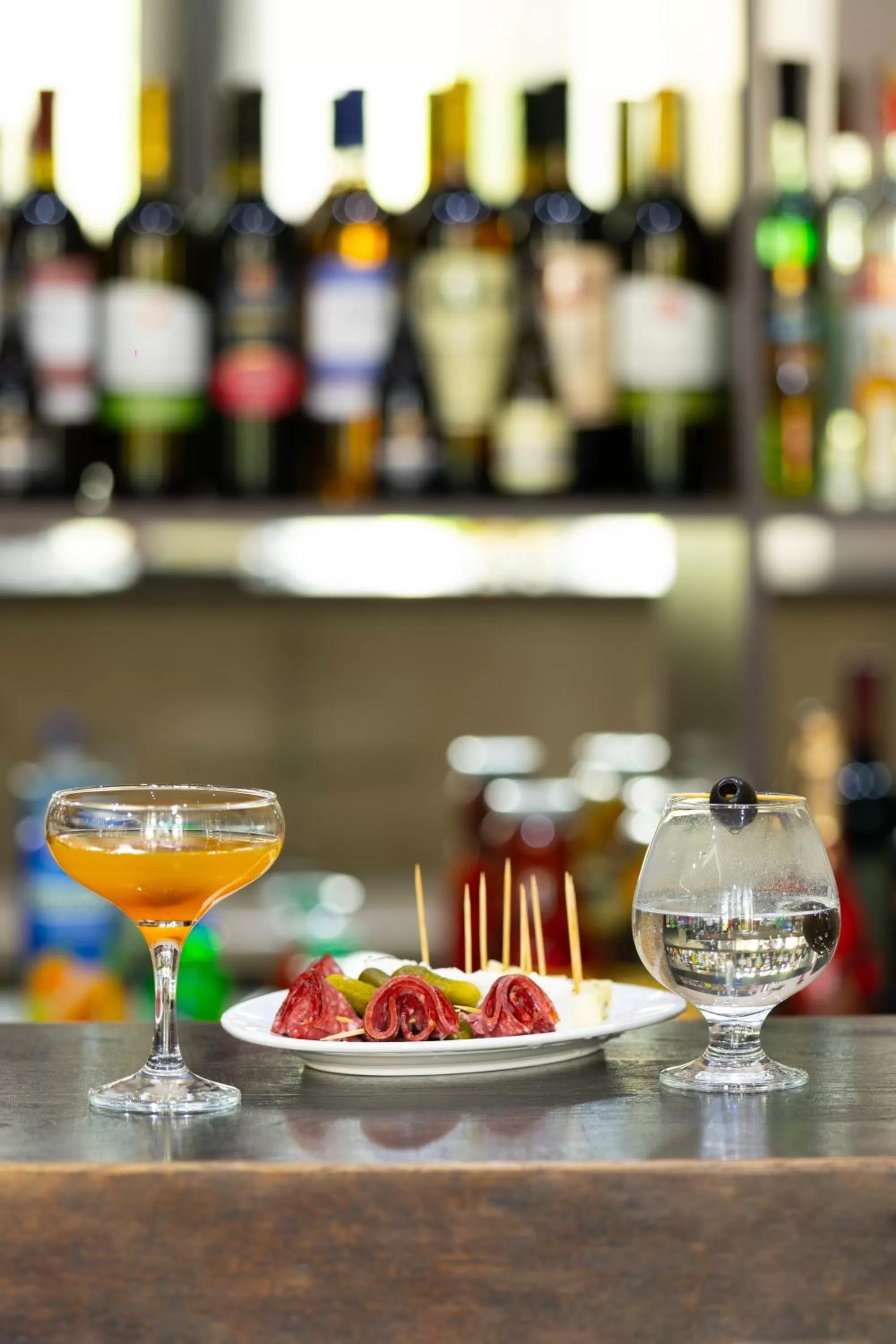 Nightclub / DJ in Margo Palace Hotel