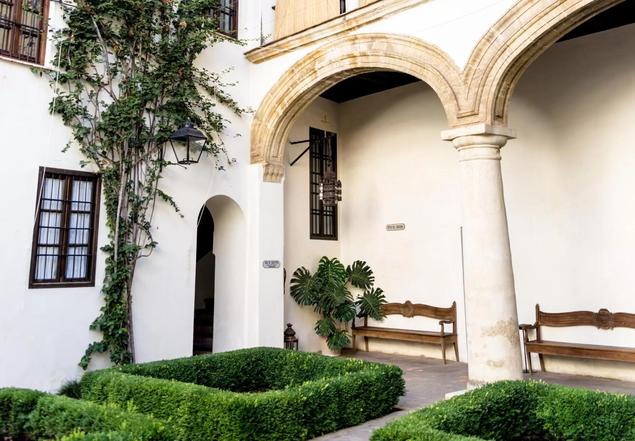 On site in Las Casas de la Judería de Córdoba