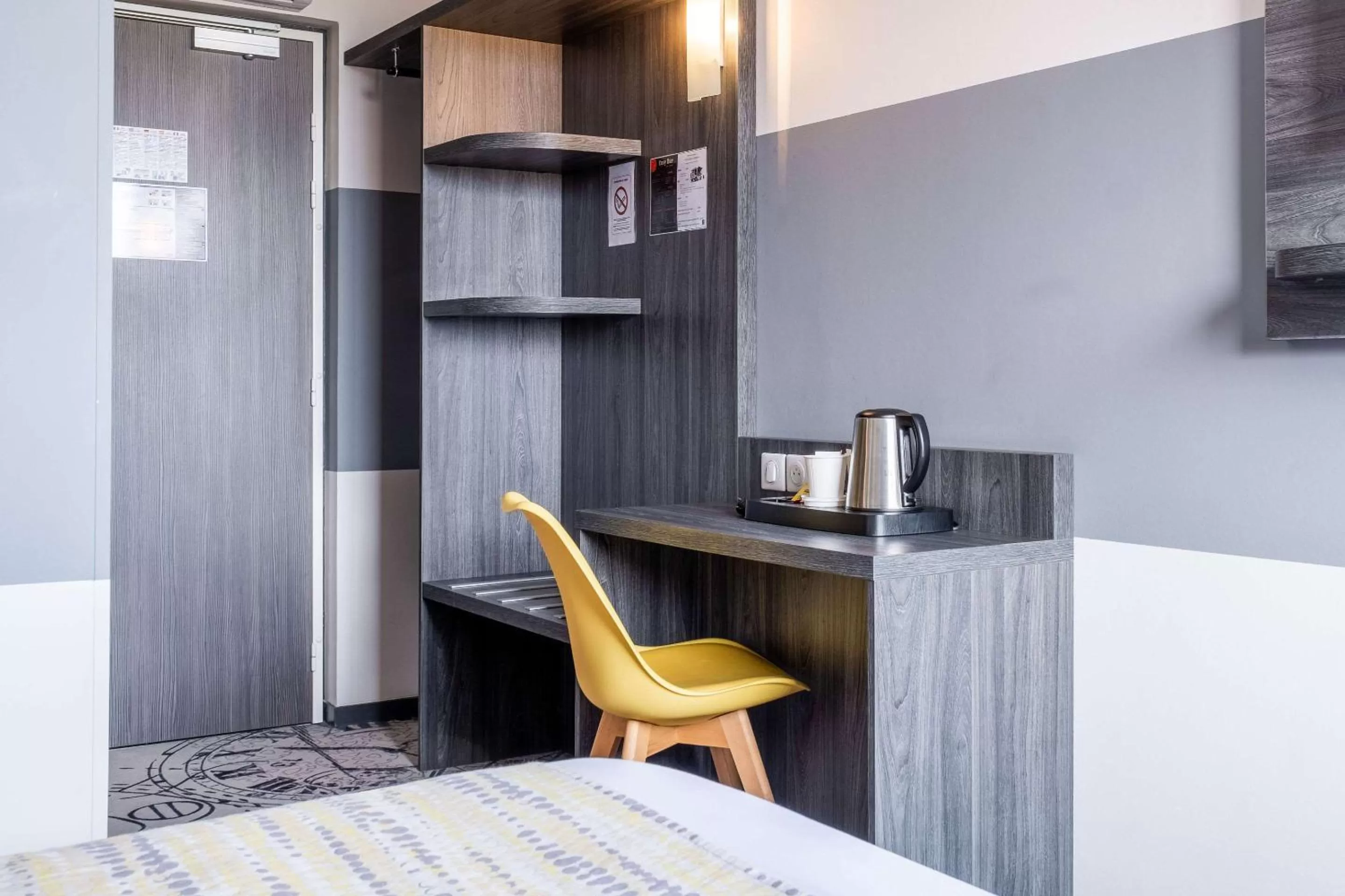 Photo of the whole room, Bed in Best Western Hôtel Agen Le Passage, Agen Sud