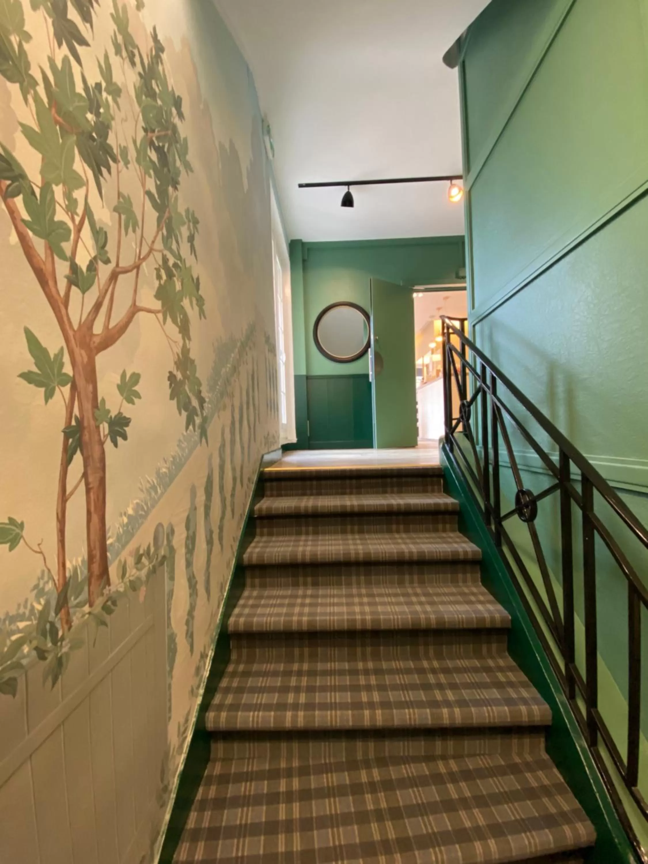 Lobby or reception in Logis Hôtel Marguerite