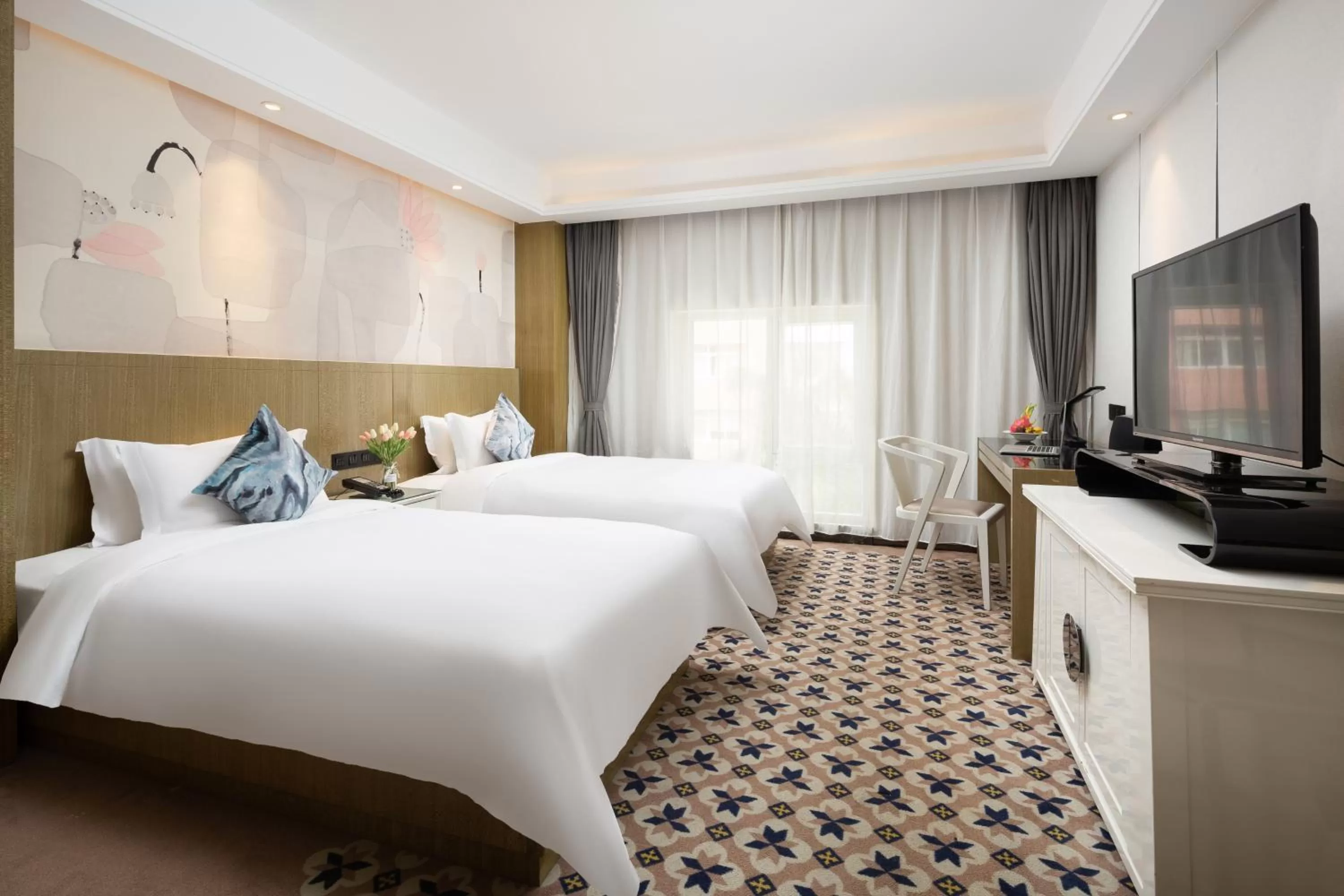 Photo of the whole room, Bed in Paco Hotel Gangding Metro Guangzhou