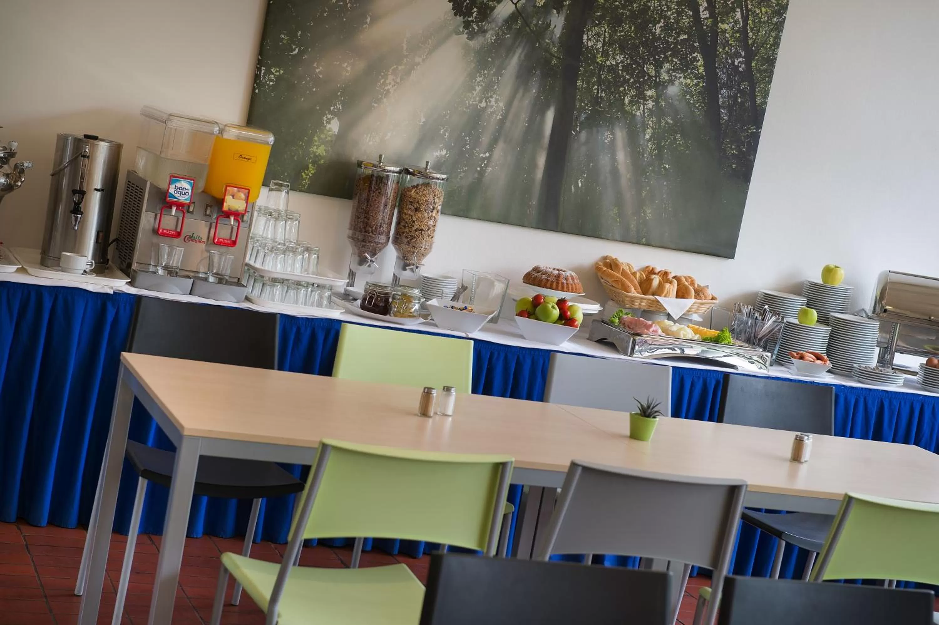 Restaurant/places to eat in Hotel Energie