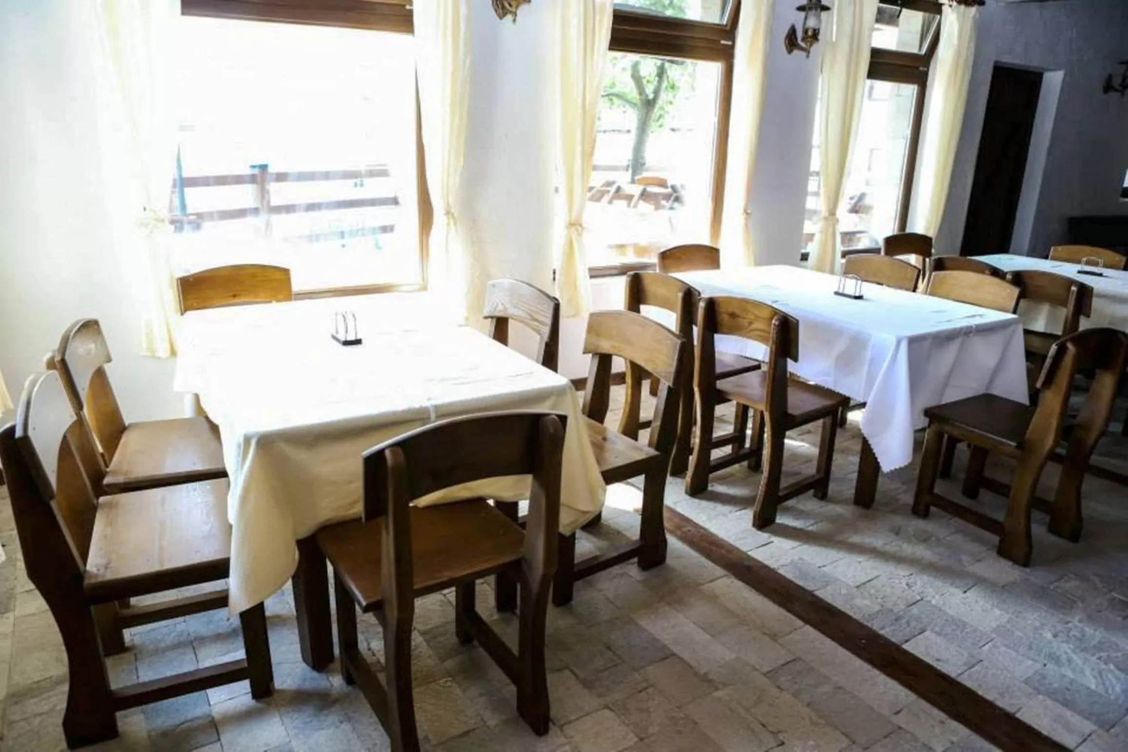 Restaurant/Places to Eat in Delchovski Han