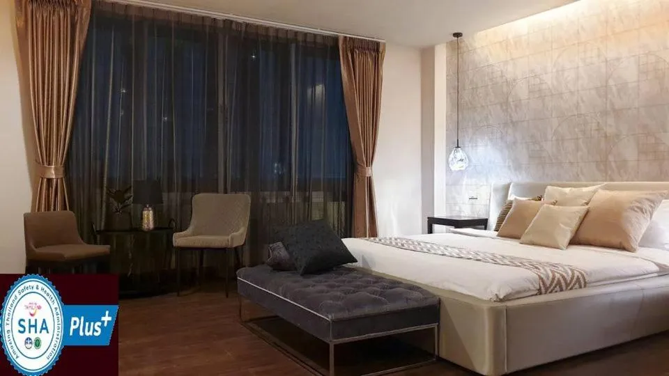 Bed in W 21 Hotel Bangkok