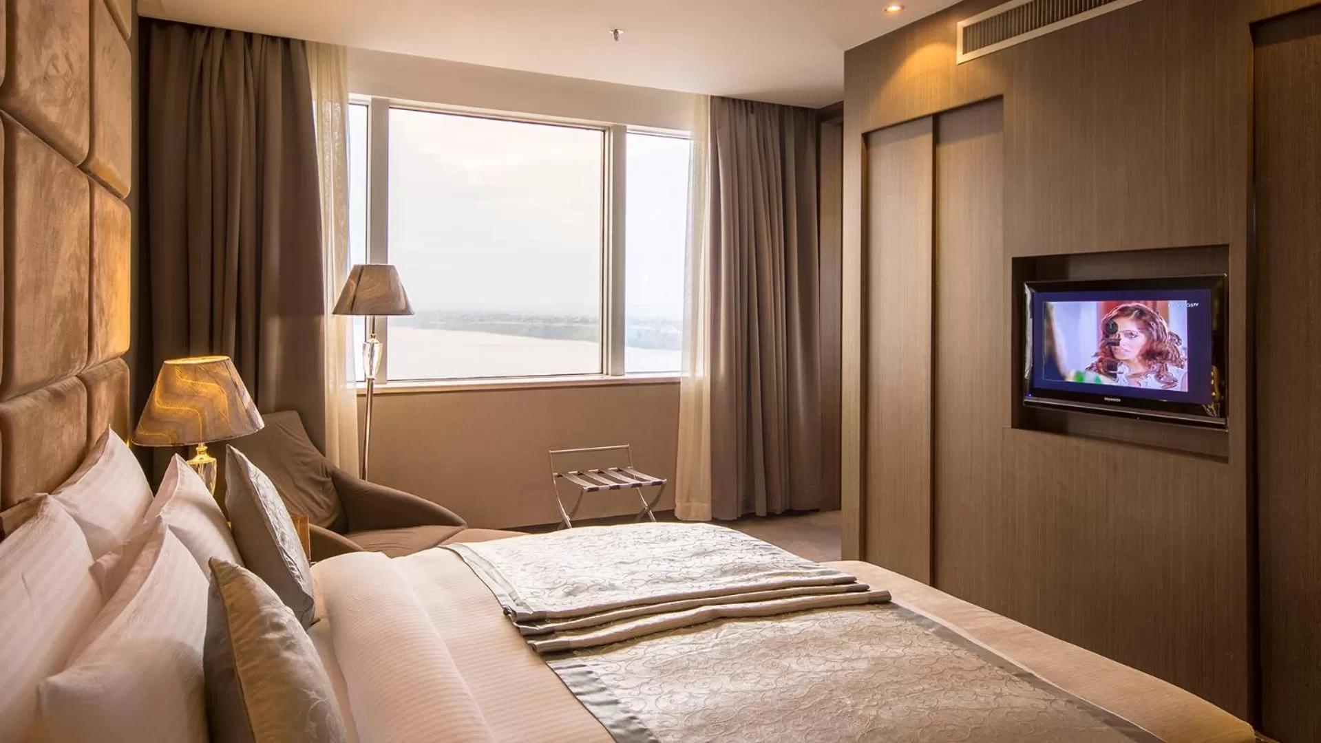TV and multimedia, Bed in Fleuve Congo Hotel By Blazon Hotels