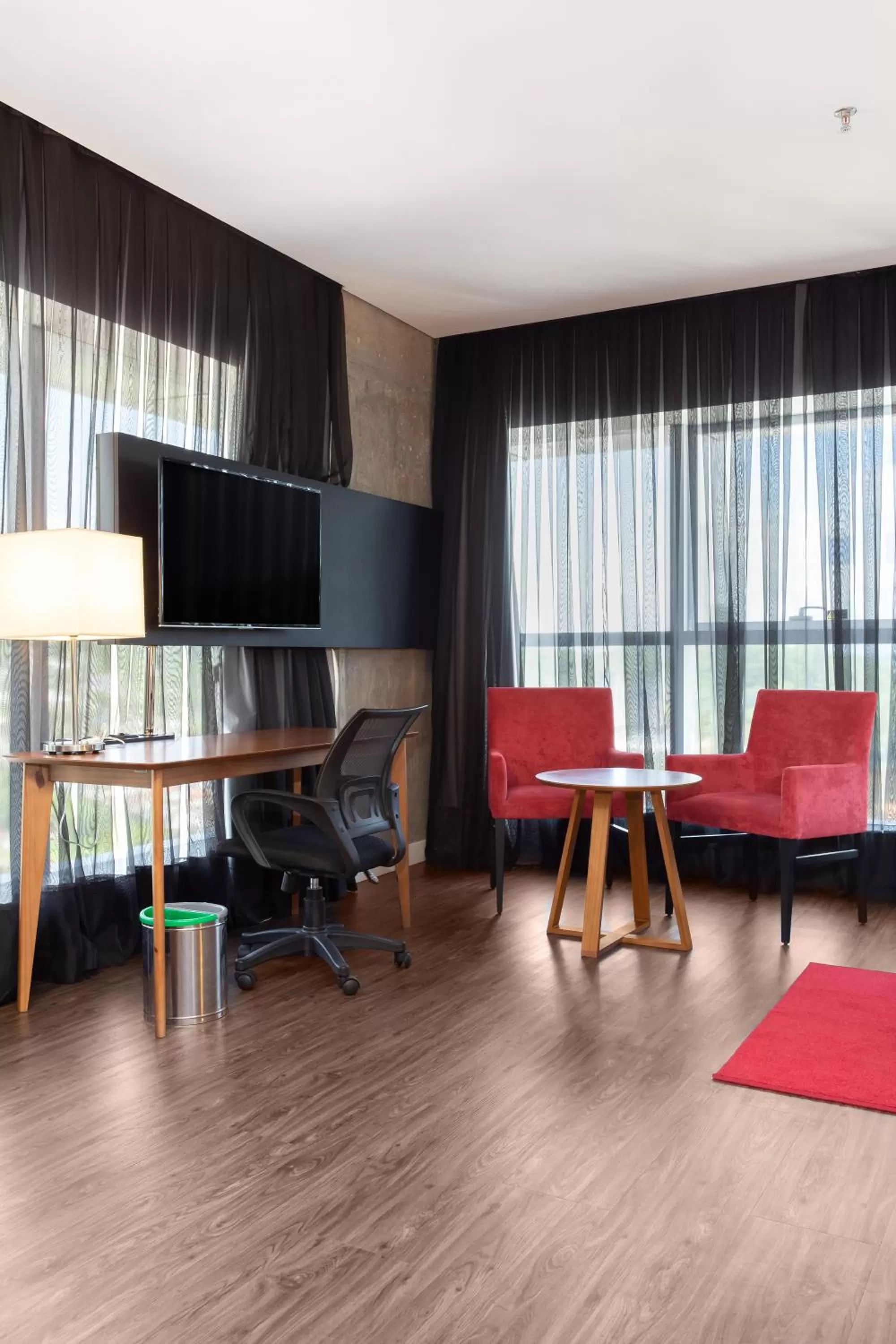 Living room in Hilton Garden Inn Praia Brava