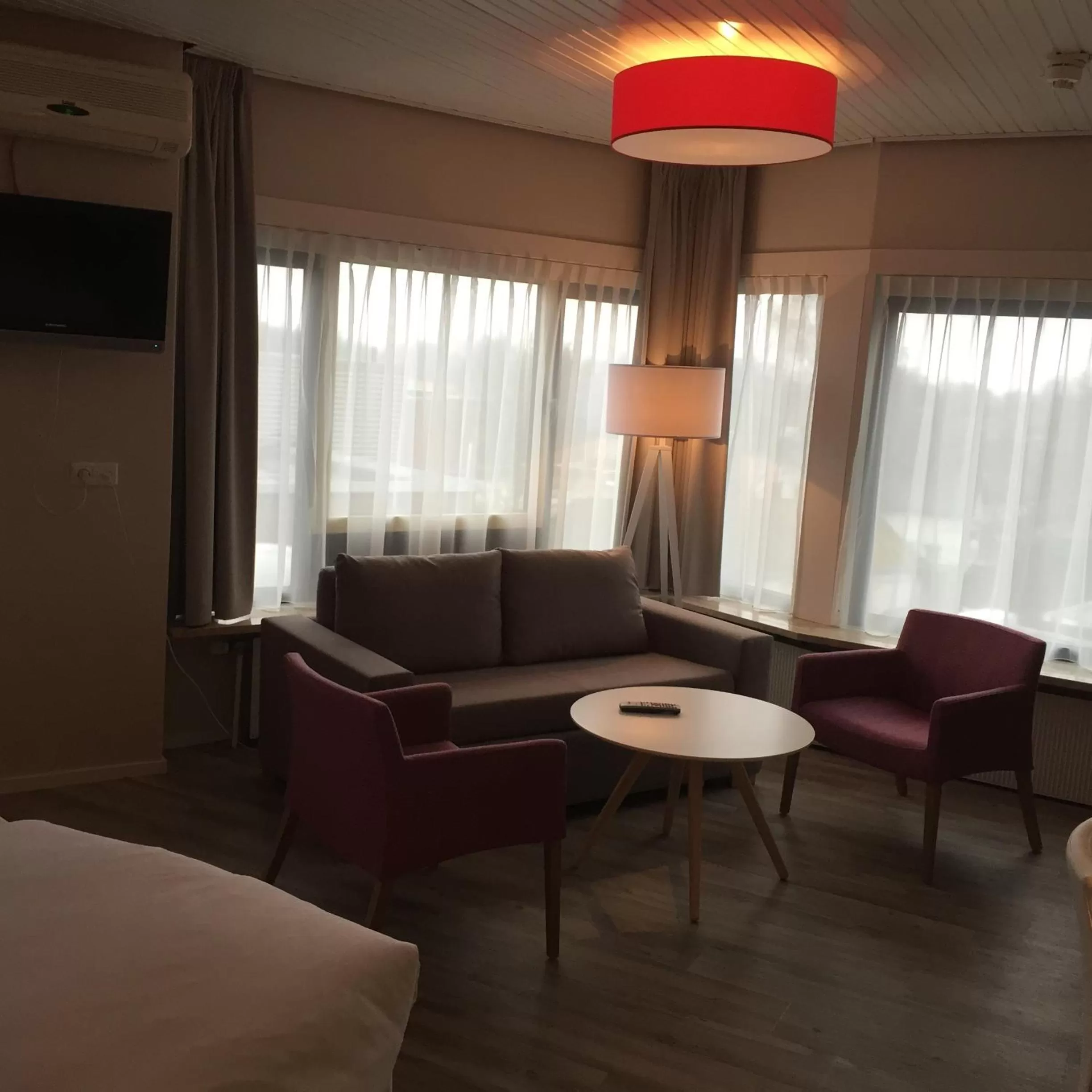 Seating area in Het Wapen van Elst