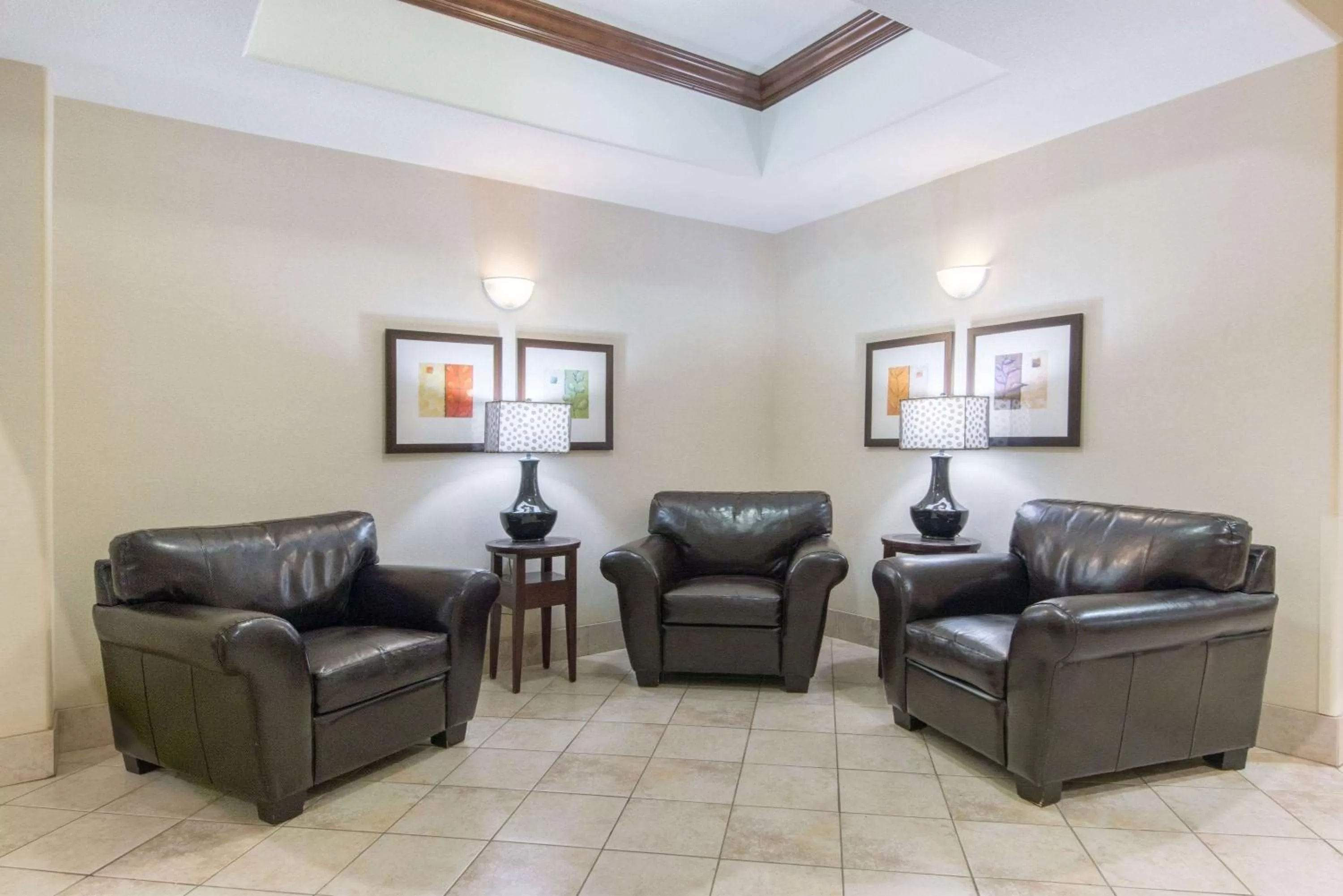 Lobby or reception in Ramada by Wyndham Wainwright