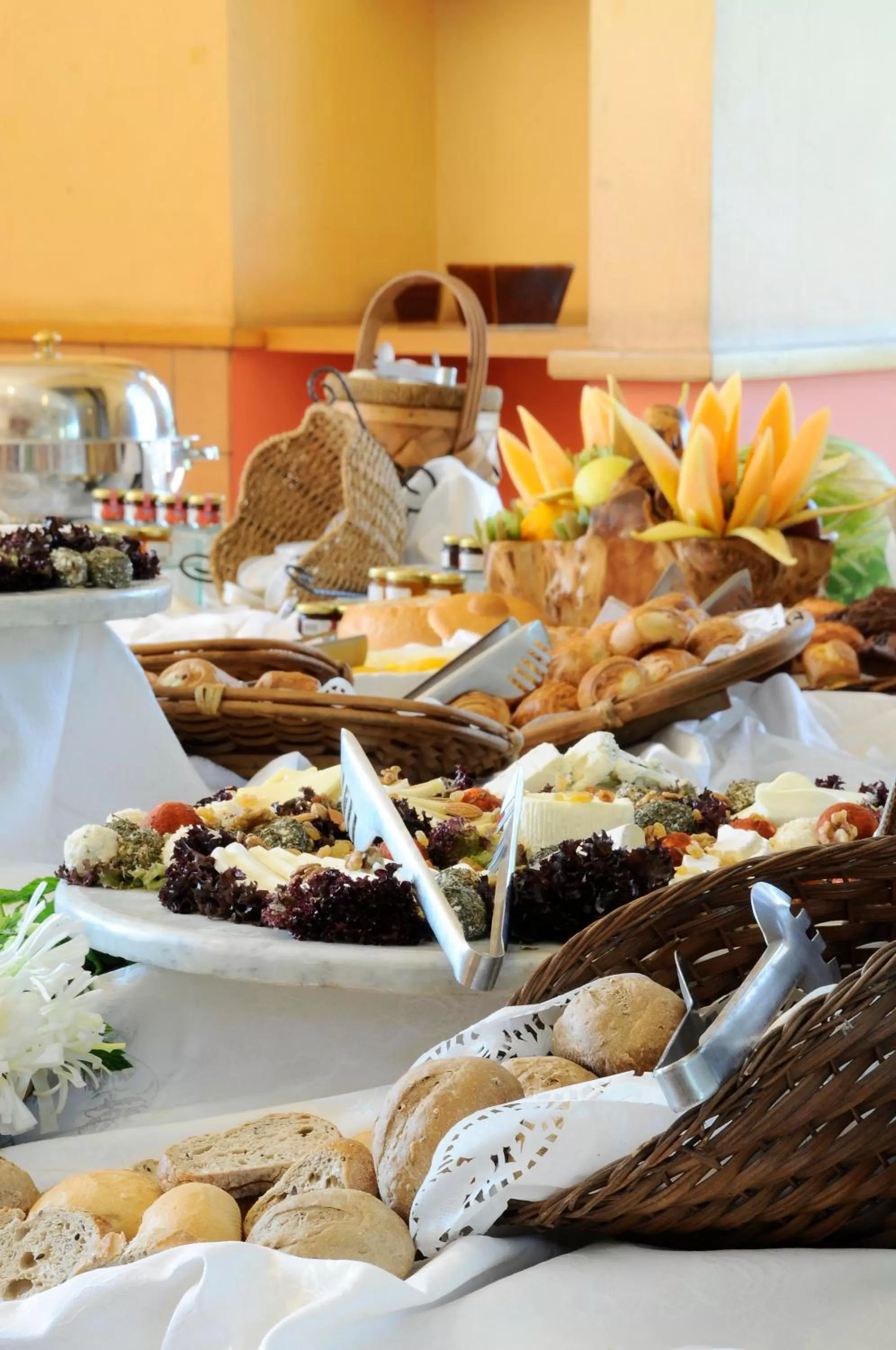 Food and drinks, Food in Country Lodge Hotel & Resort Beirut