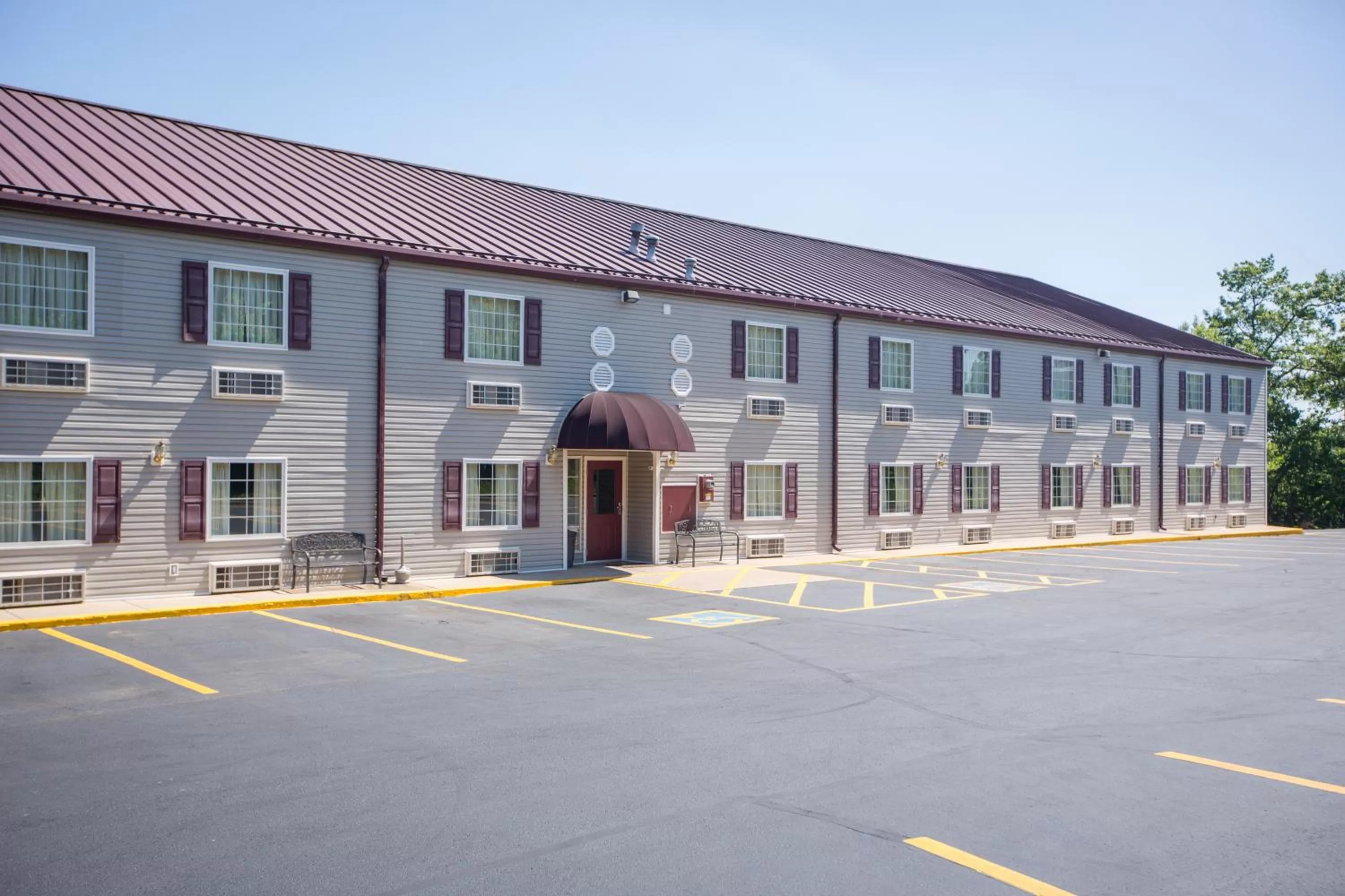 Property building in Rosebud Inn