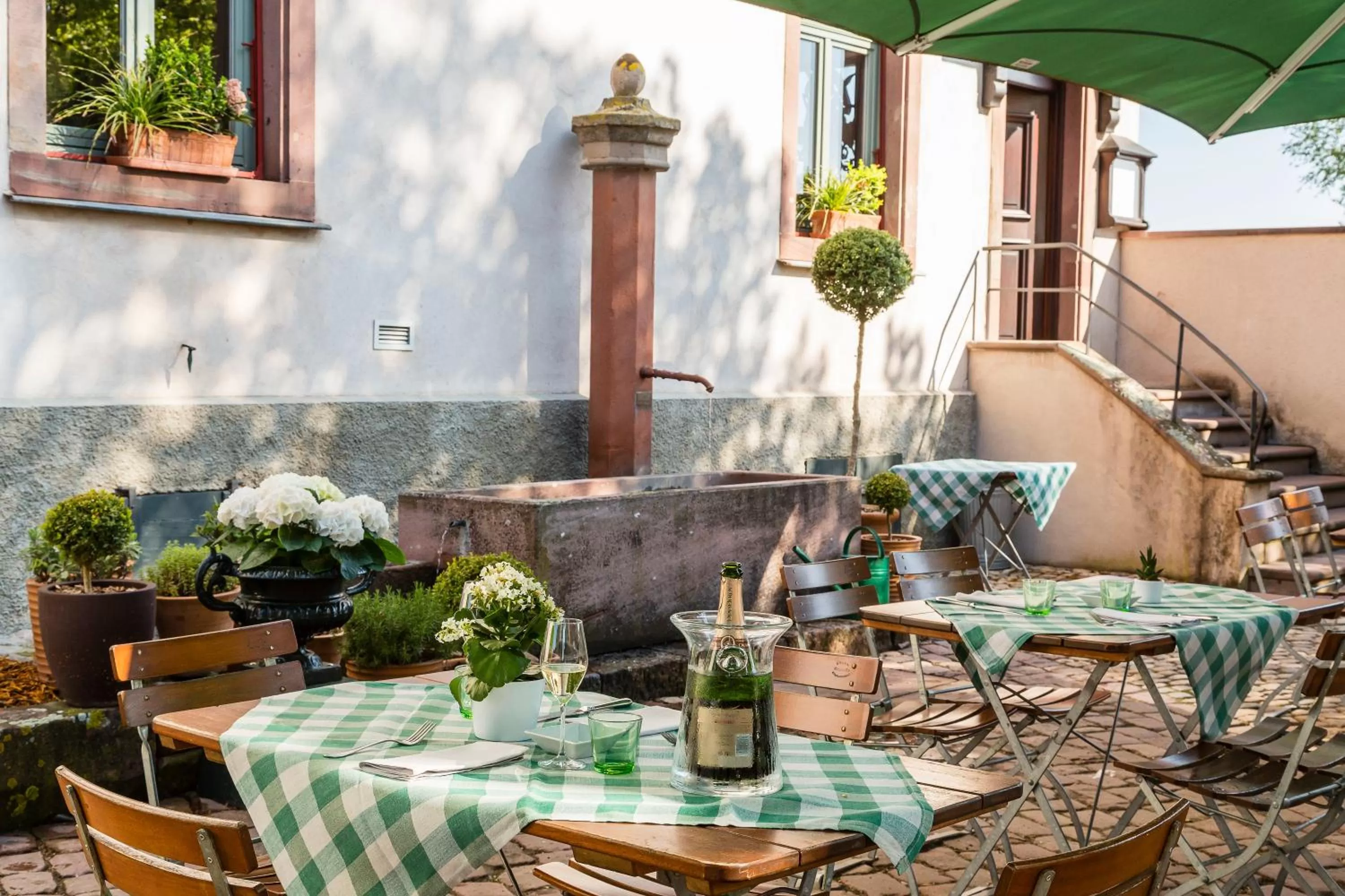 Day, Restaurant/Places to Eat in Hotel Restaurant De l'Illwald