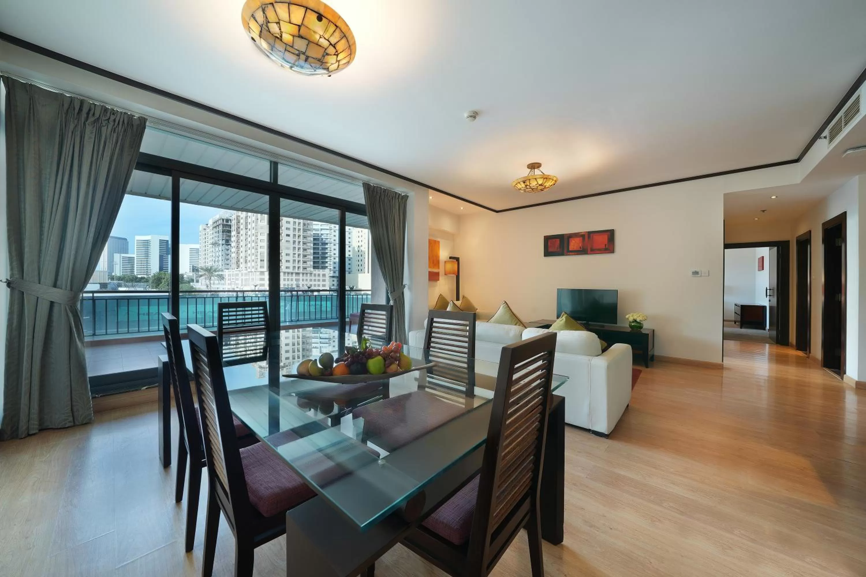 Dining area in Park Apartments Dubai, an Edge By Rotana Hotel